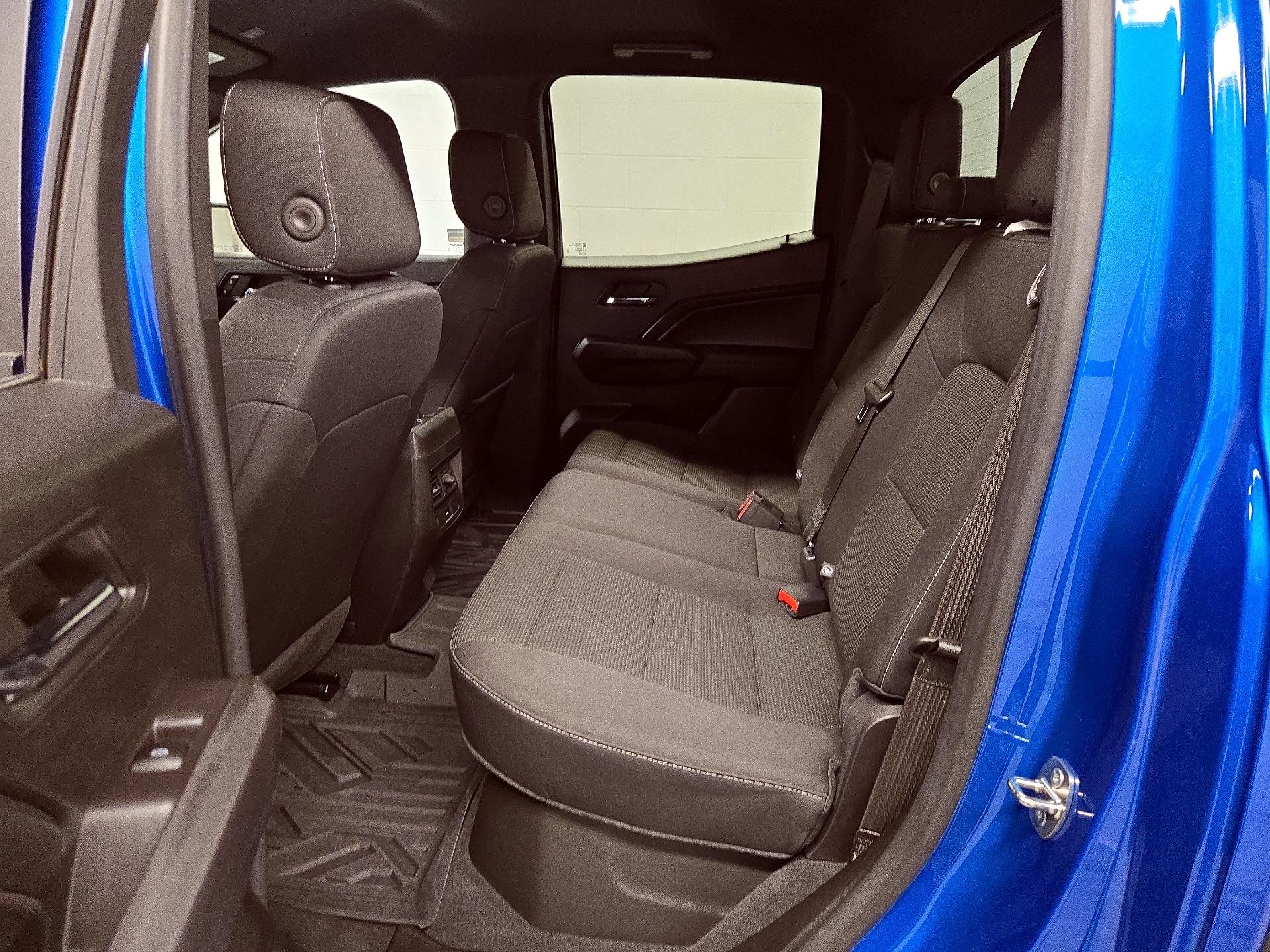 Thumbnail: 2023 Chevrolet Colorado - 19