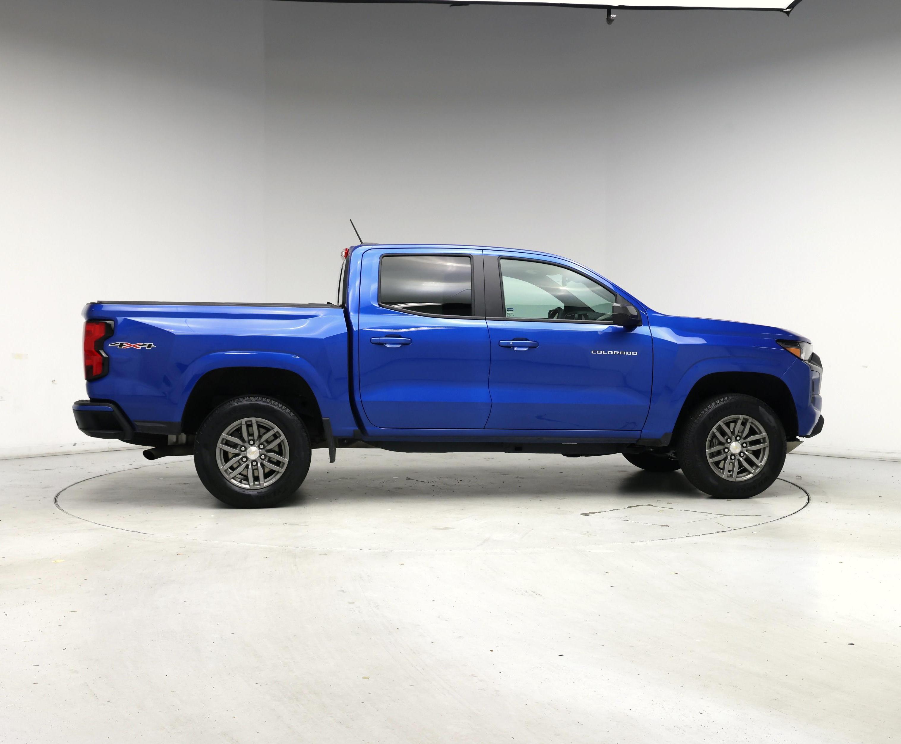 Thumbnail: 2023 Chevrolet Colorado - 7