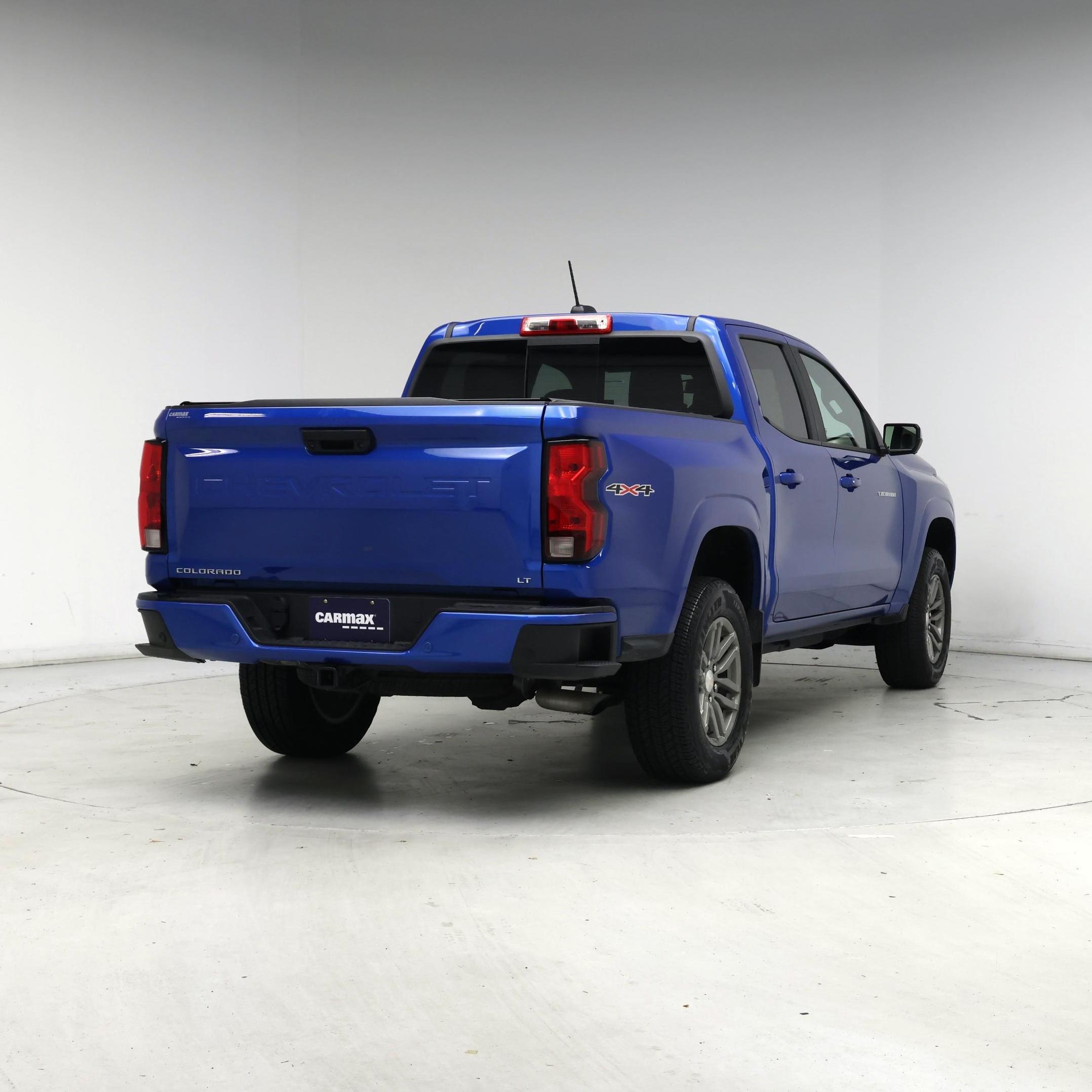 Thumbnail: 2023 Chevrolet Colorado - 8