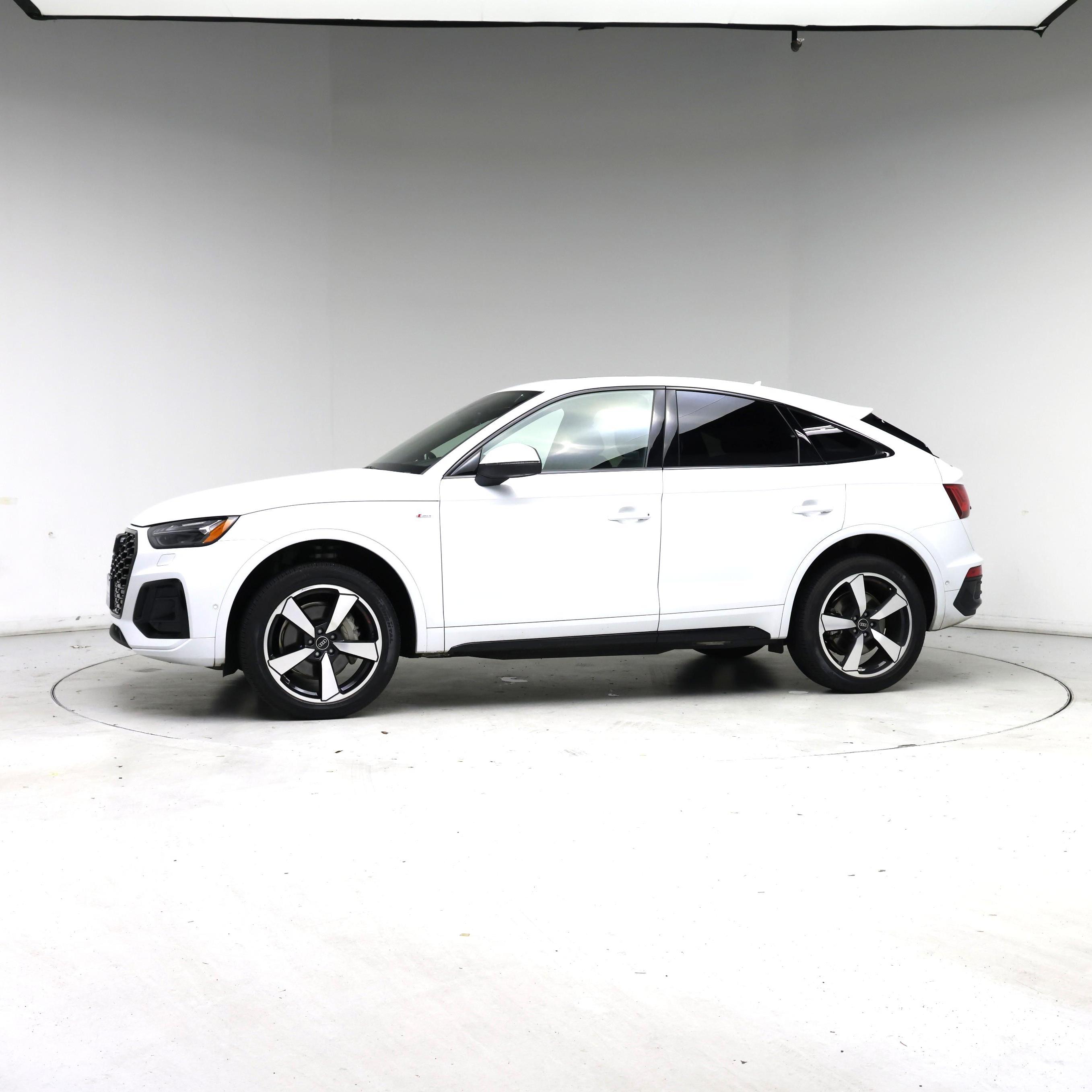 Thumbnail: 2023 Audi Q5 - 3