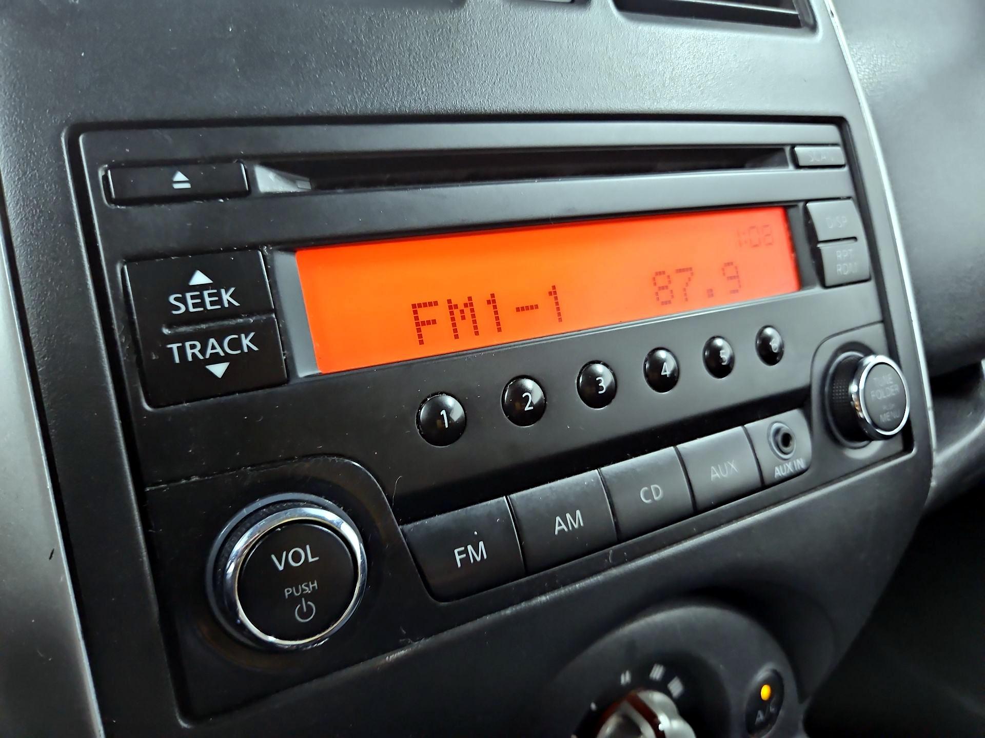 Thumbnail: 2014 Nissan Versa Note - 14