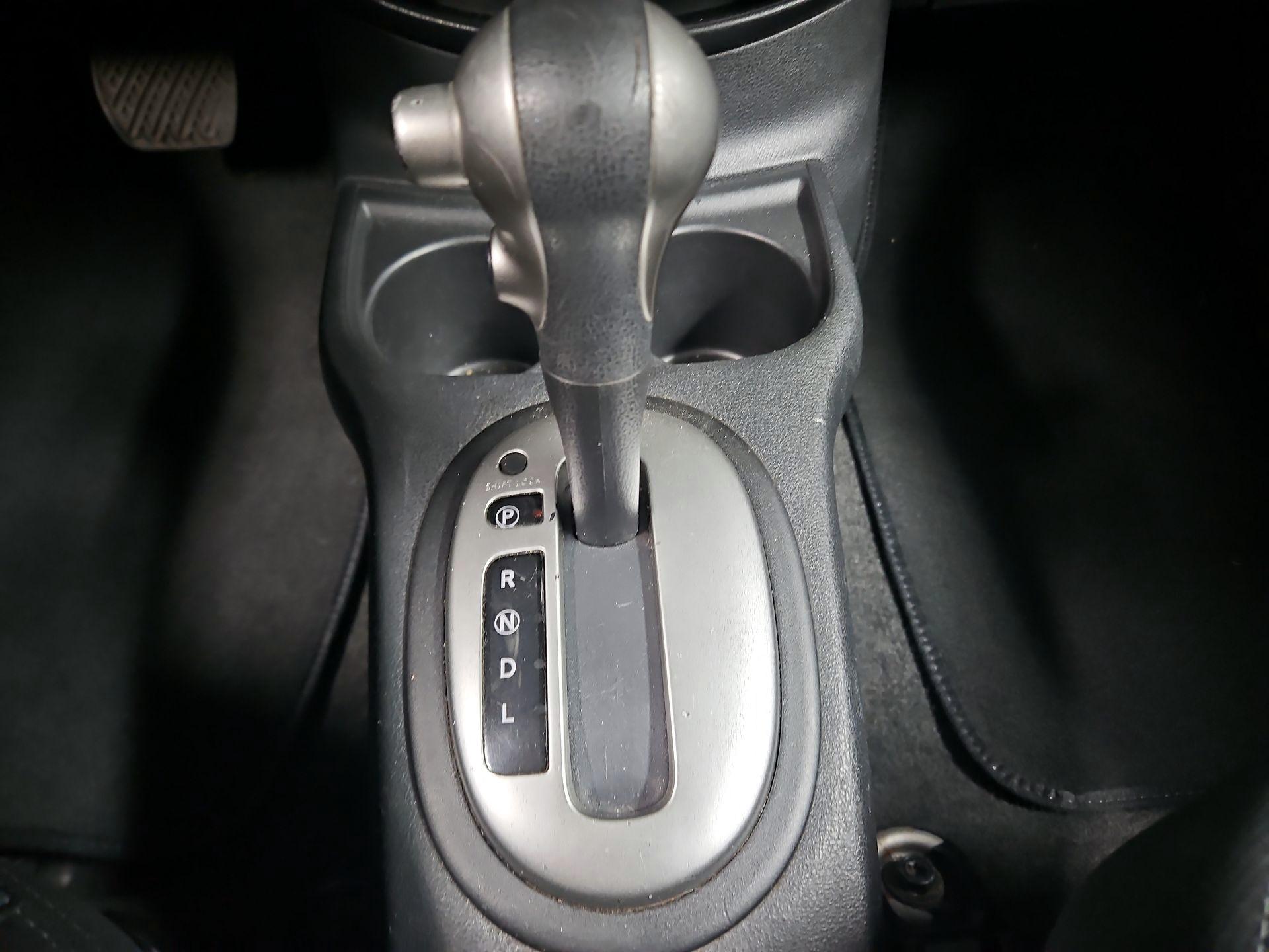 Thumbnail: 2014 Nissan Versa Note - 16