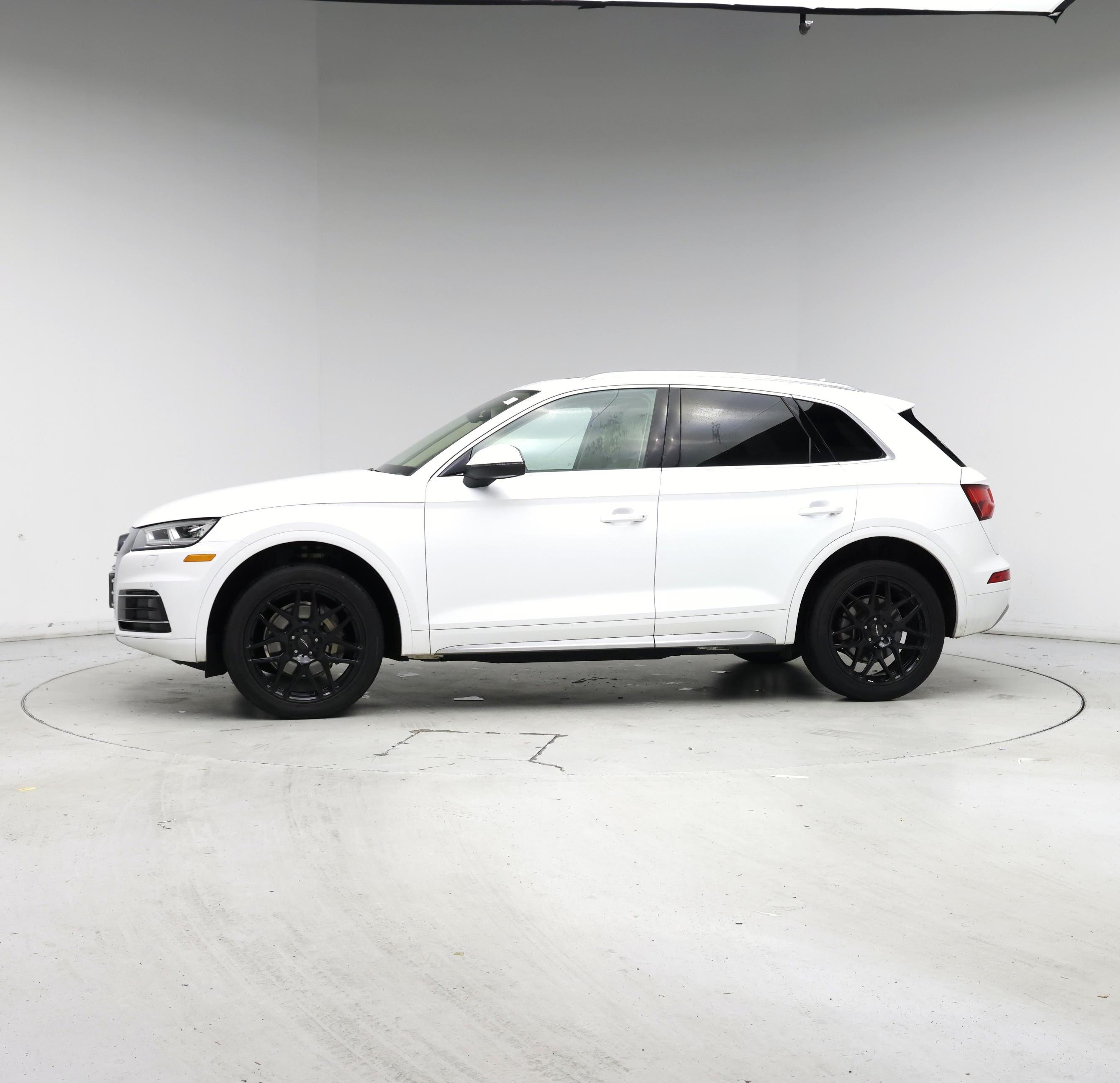 Thumbnail: 2018 Audi Q5 - 3