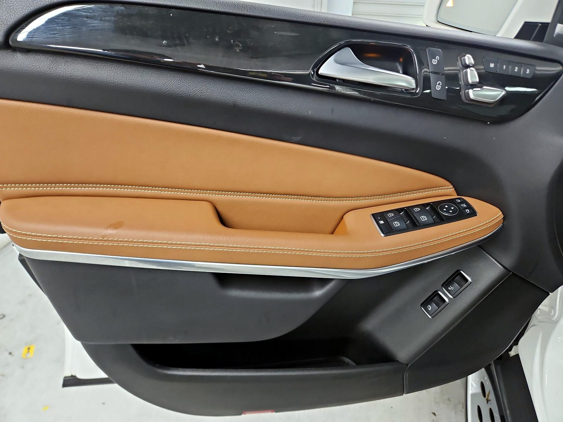 Thumbnail: 2017 Mercedes-Benz GLS - 12