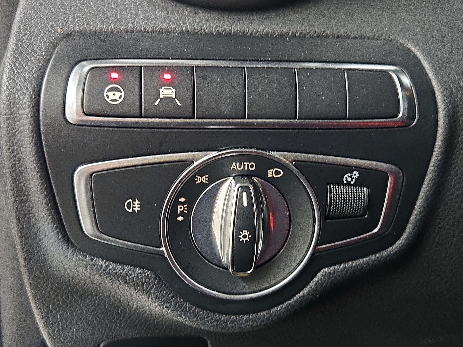 Thumbnail: 2018 Mercedes-Benz C-Class - 13