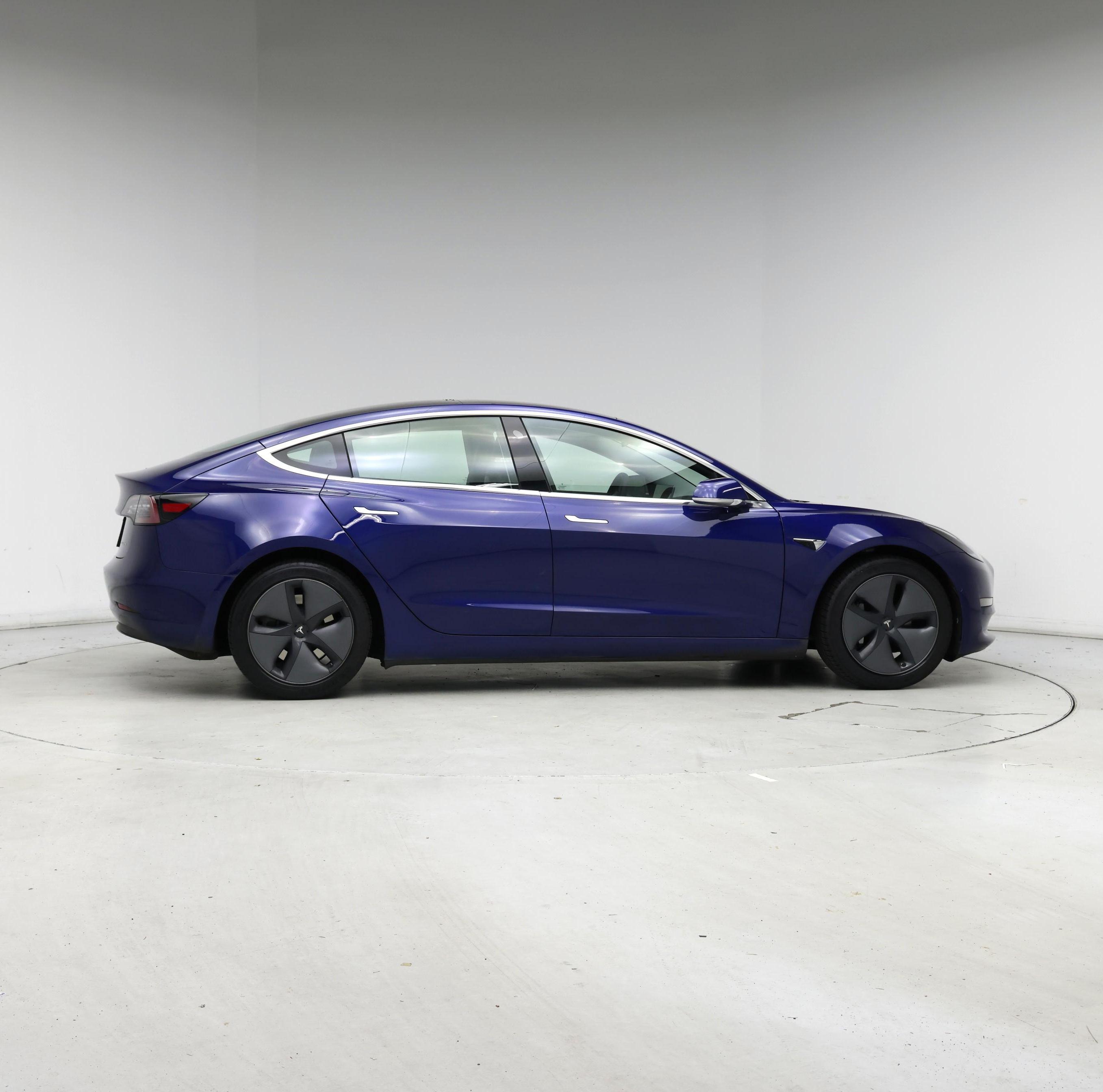 Thumbnail: 2020 Tesla Model 3 - 7