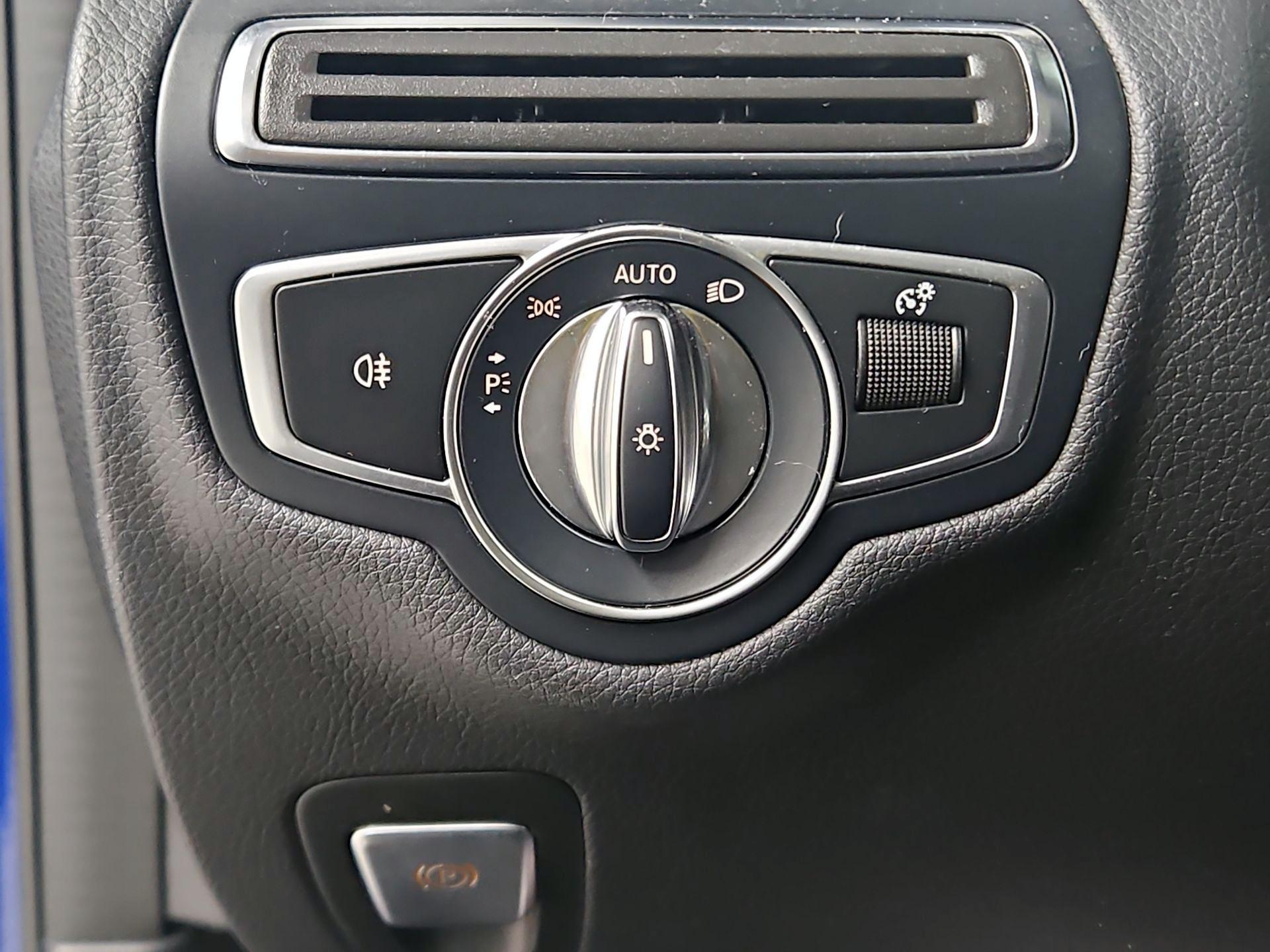 Thumbnail: 2017 Mercedes-Benz C-Class - 13