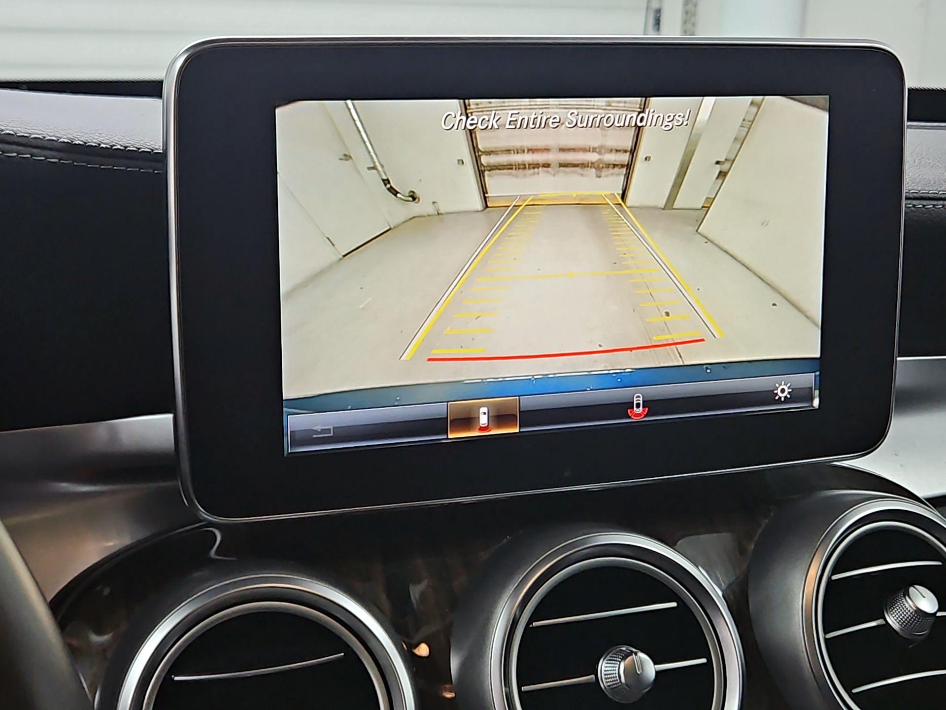 Thumbnail: 2017 Mercedes-Benz C-Class - 15