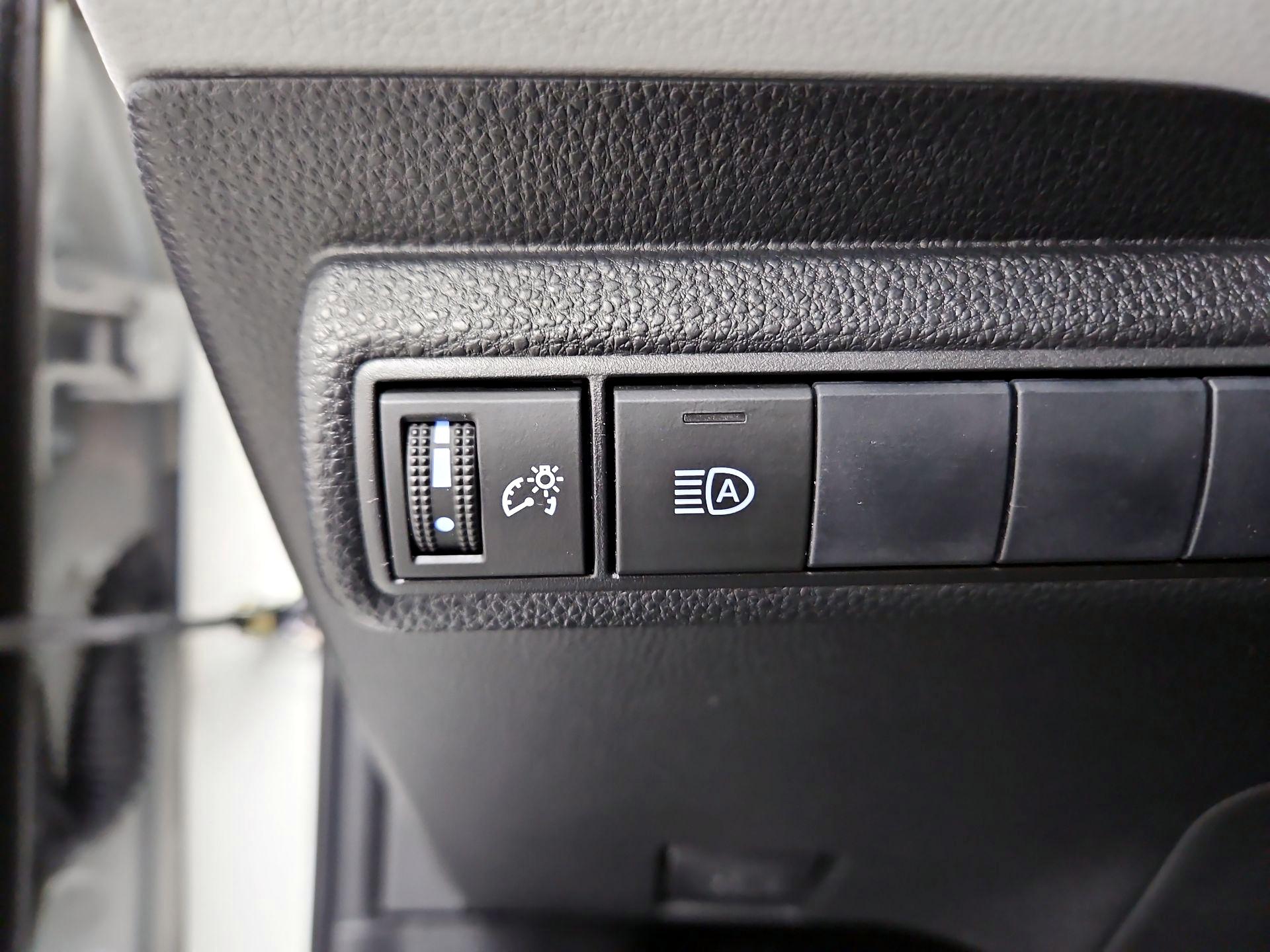 Thumbnail: 2020 Toyota Corolla - 13