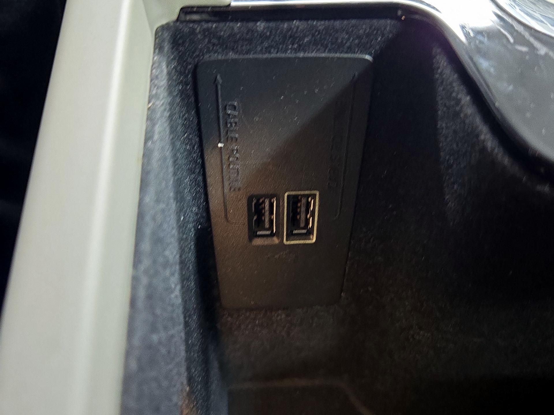 Thumbnail: 2019 Volvo XC60 - 19