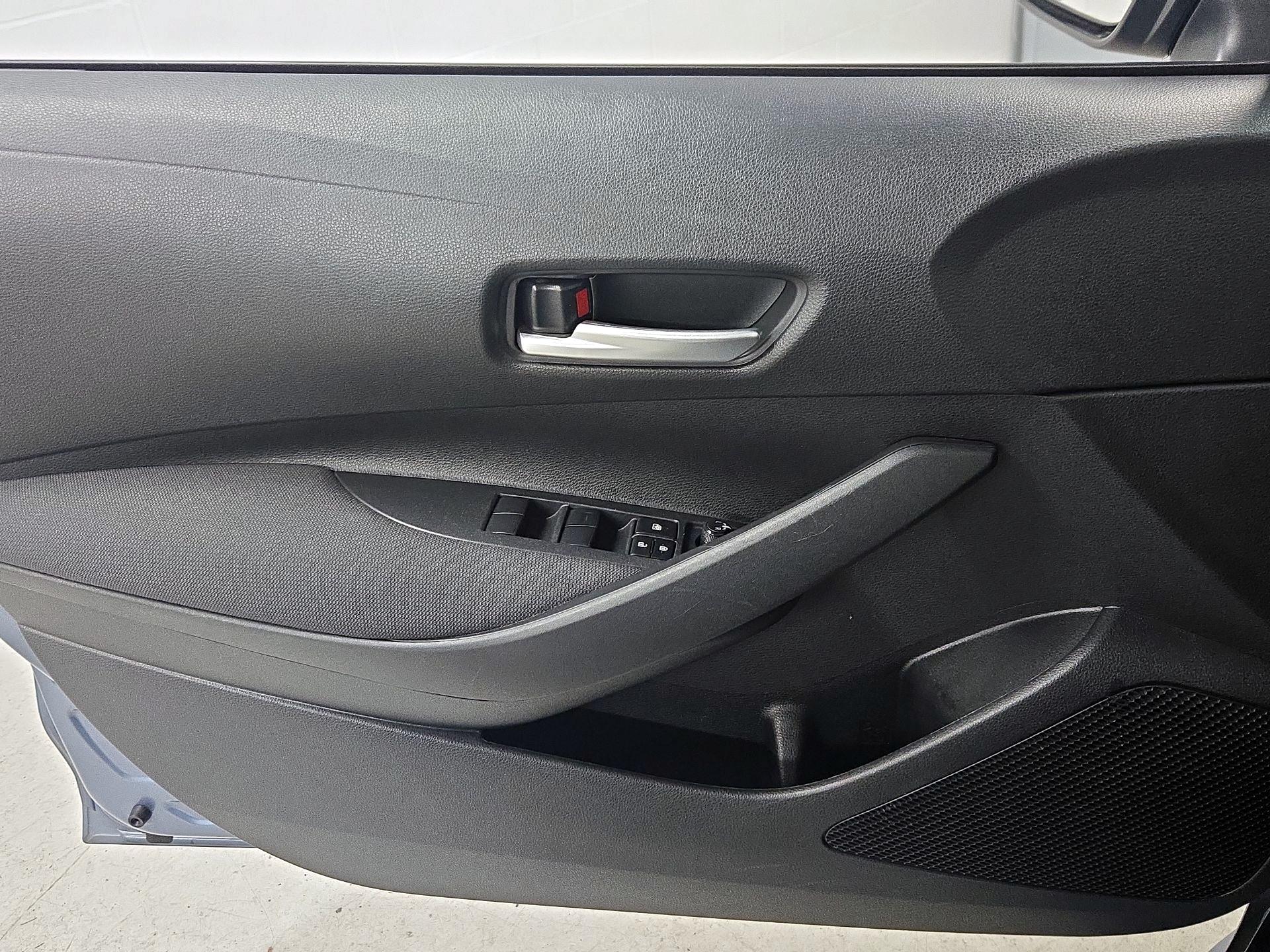 Thumbnail: 2021 Toyota Corolla - 12