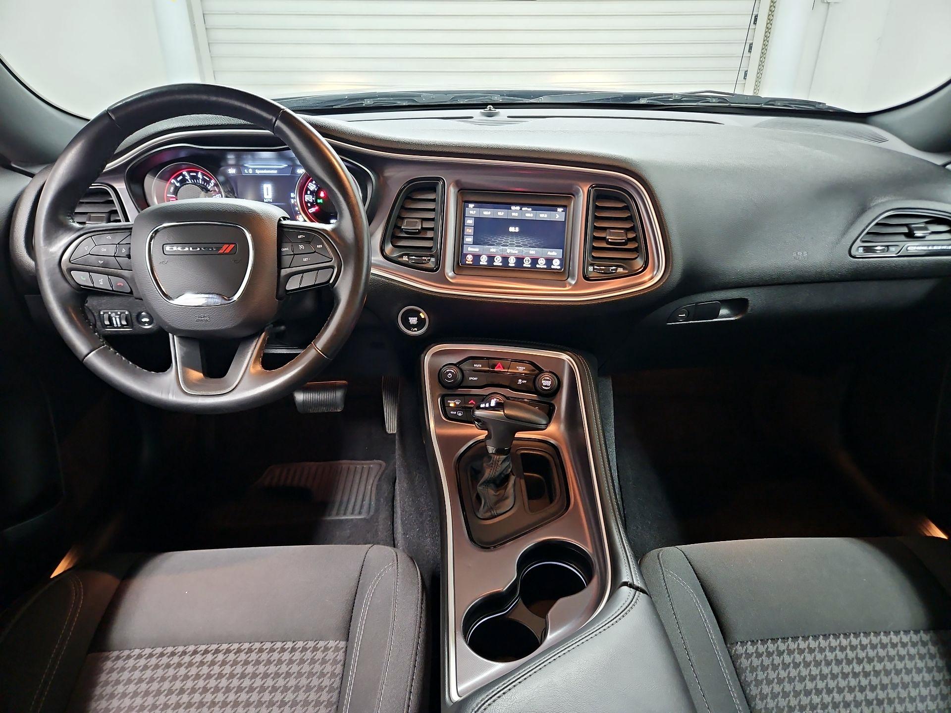 Thumbnail: 2019 Dodge Challenger - 9