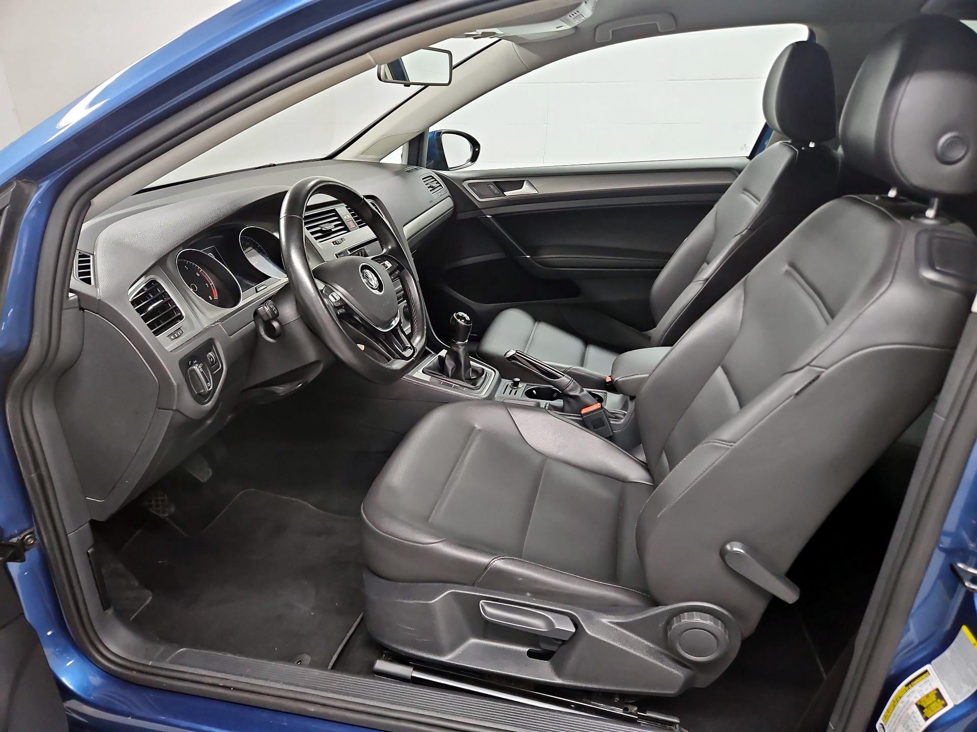 Thumbnail: 2015 Volkswagen Golf - 11