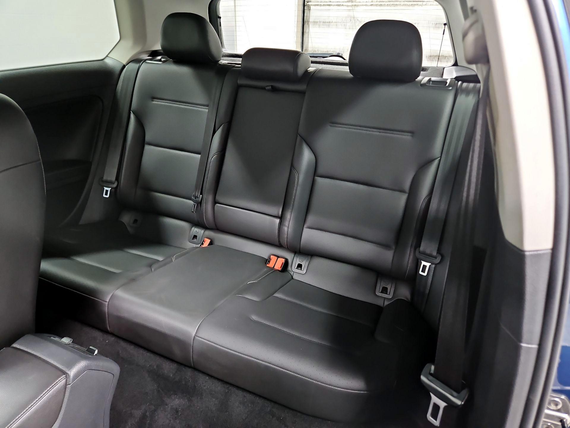 Thumbnail: 2015 Volkswagen Golf - 18