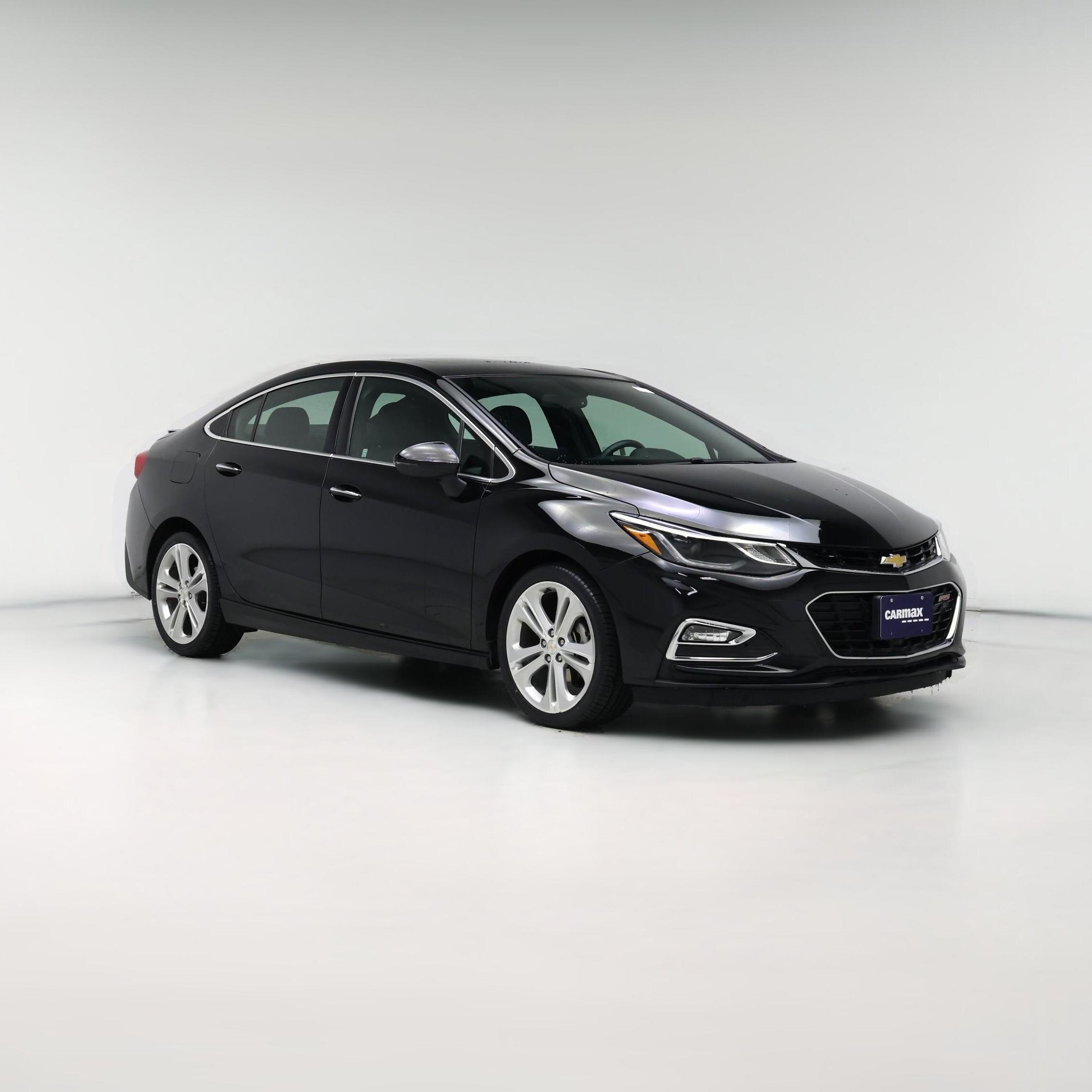 Thumbnail: 2017 Chevrolet Cruze - 1