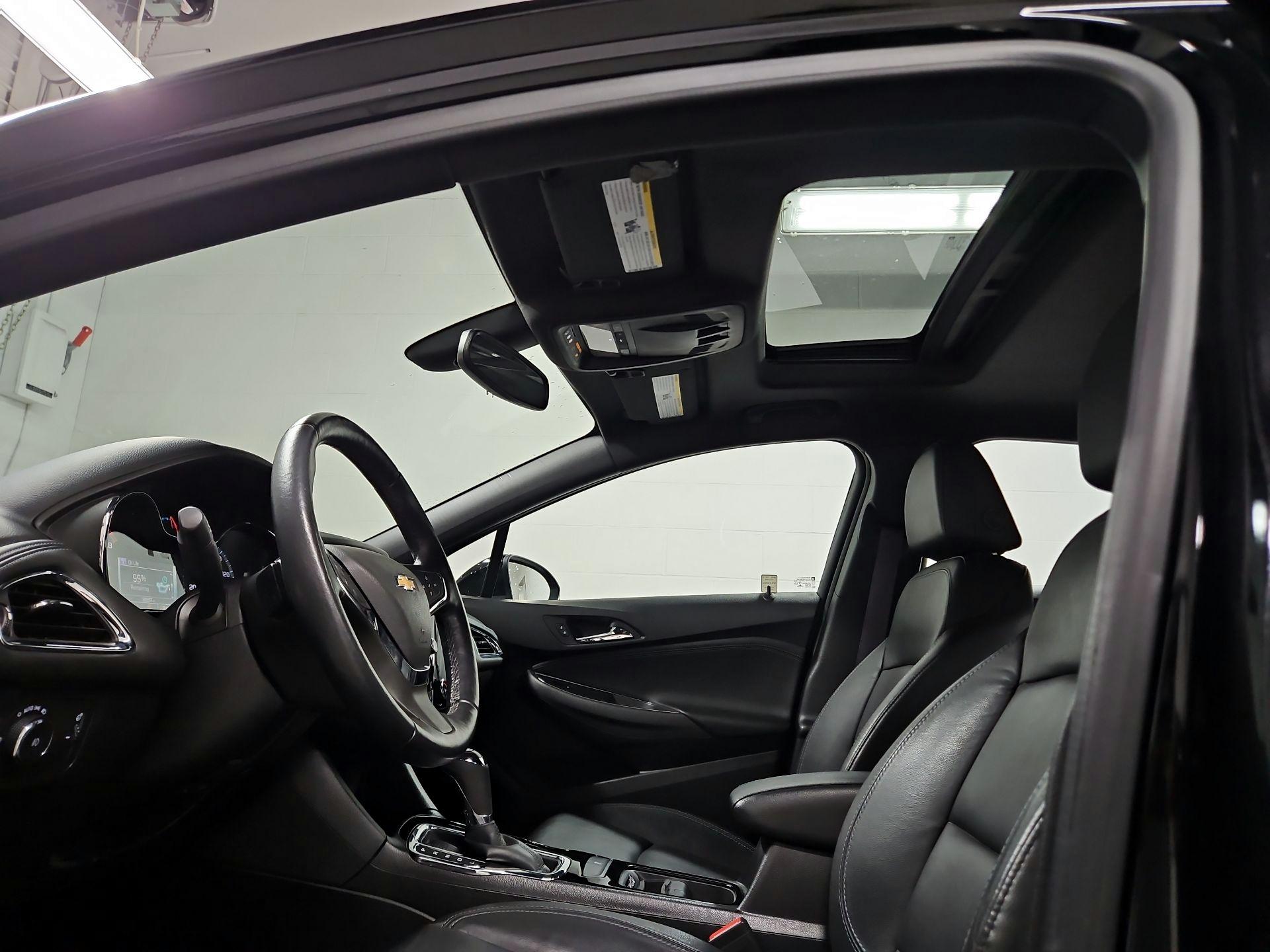 Thumbnail: 2017 Chevrolet Cruze - 20