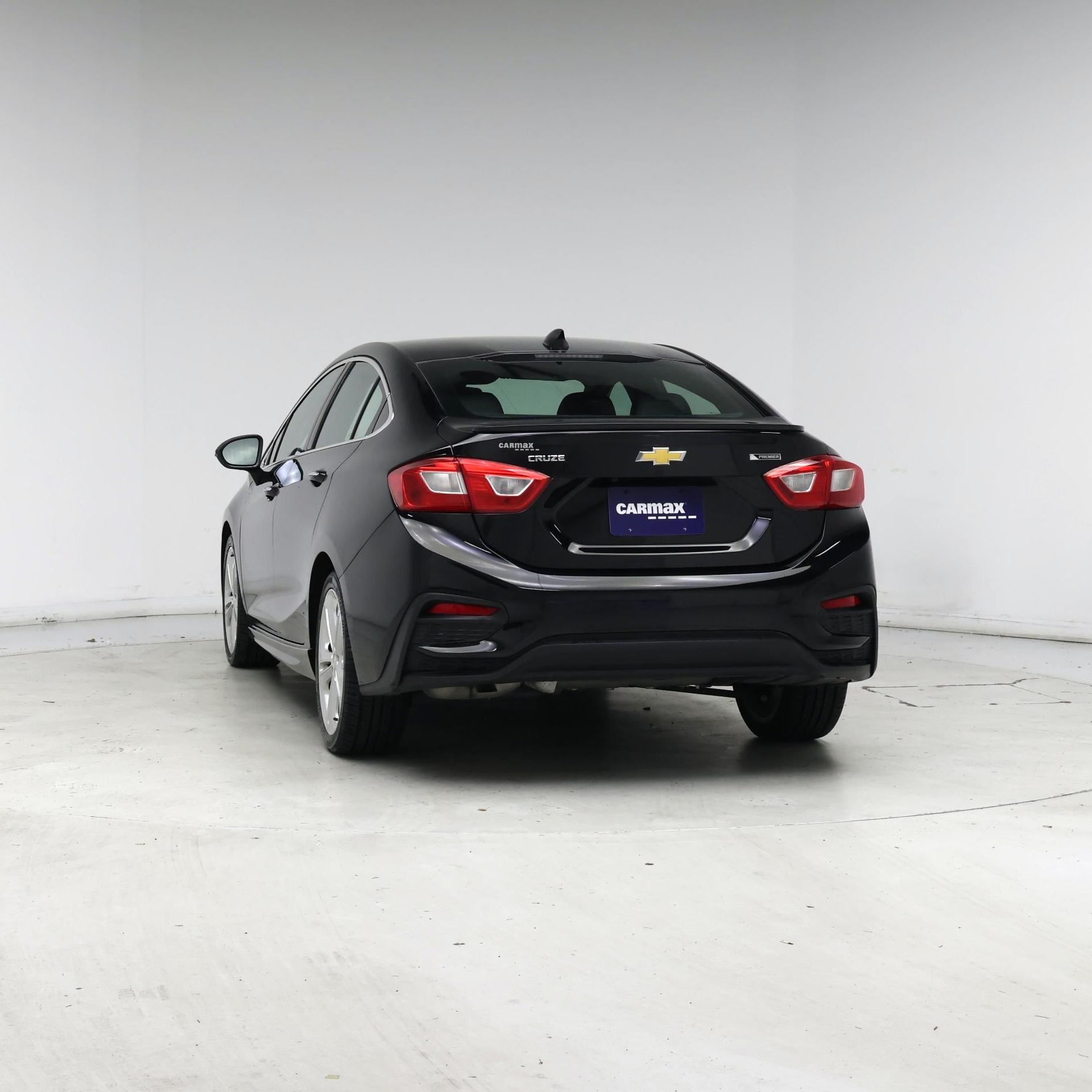 Thumbnail: 2017 Chevrolet Cruze - 6