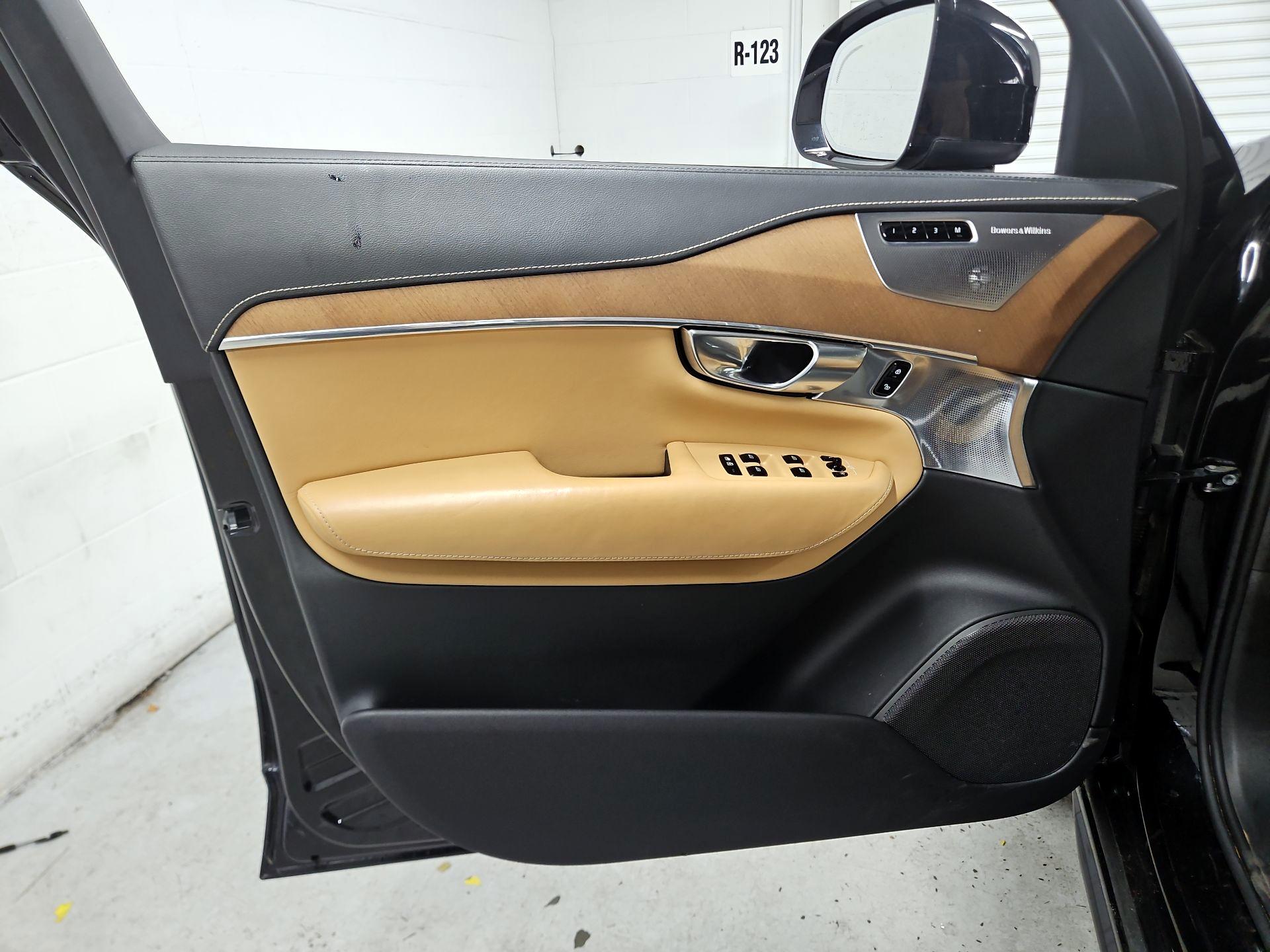 Thumbnail: 2019 Volvo XC90 - 12