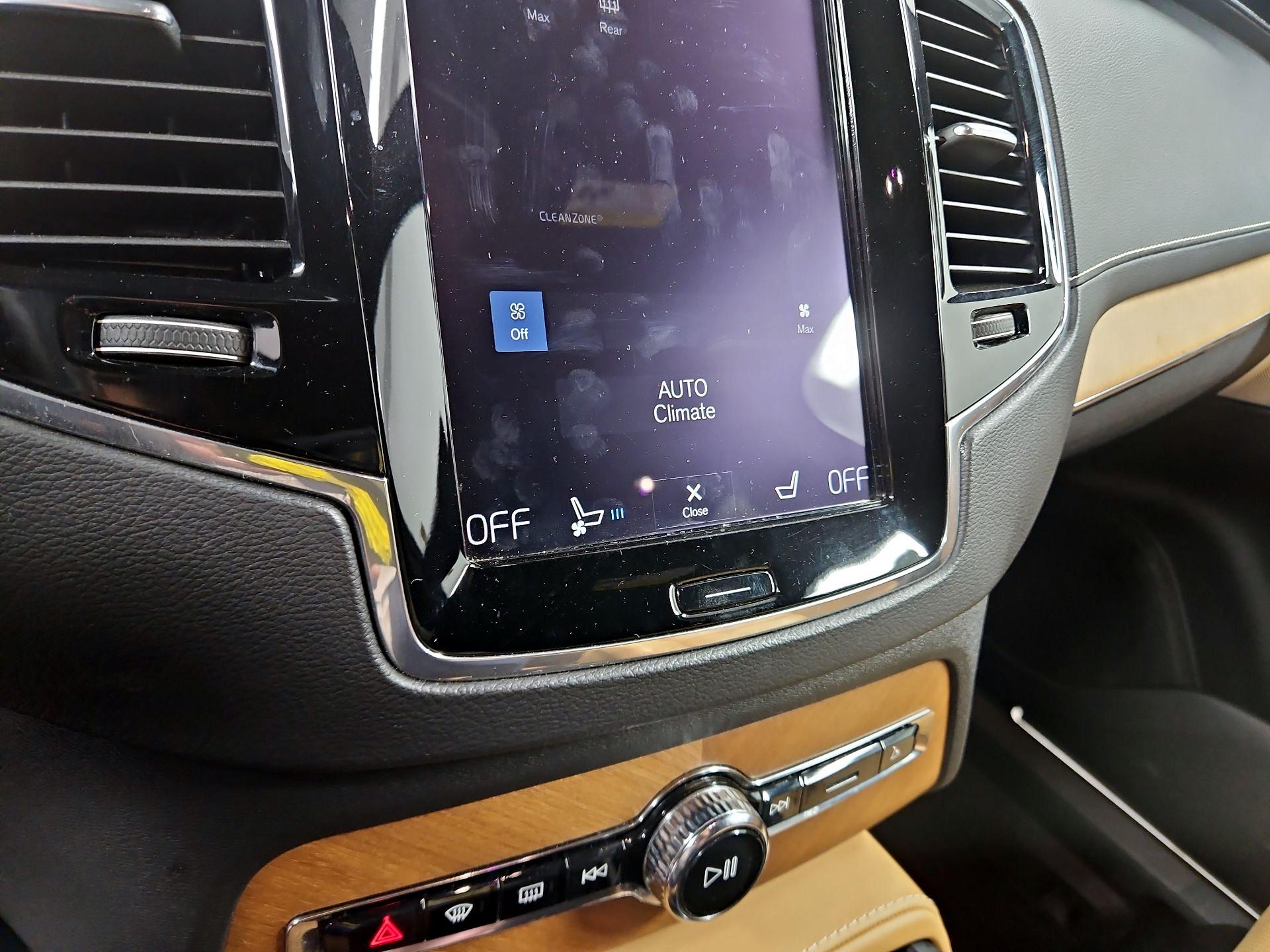 Thumbnail: 2019 Volvo XC90 - 16