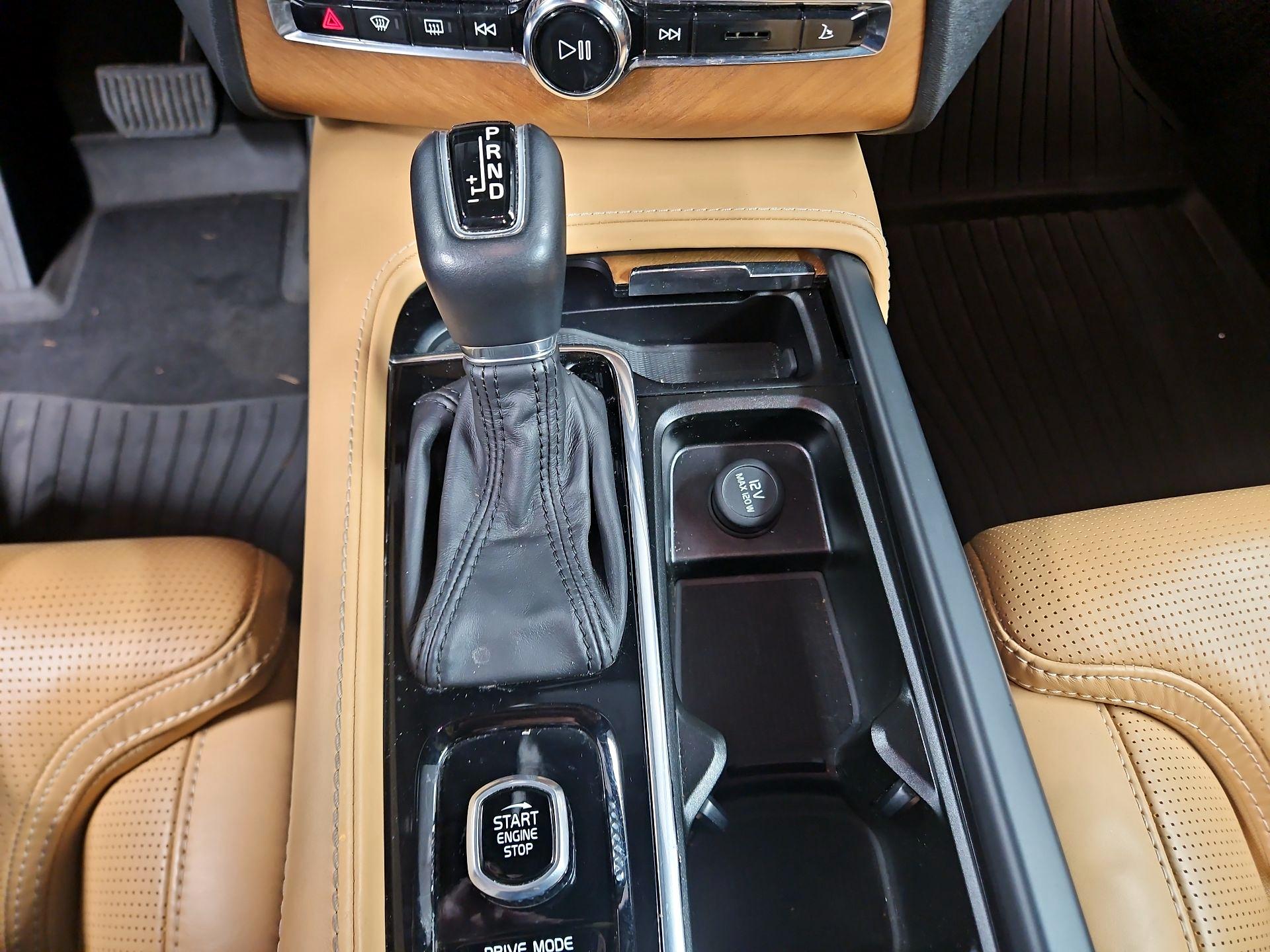 Thumbnail: 2019 Volvo XC90 - 17