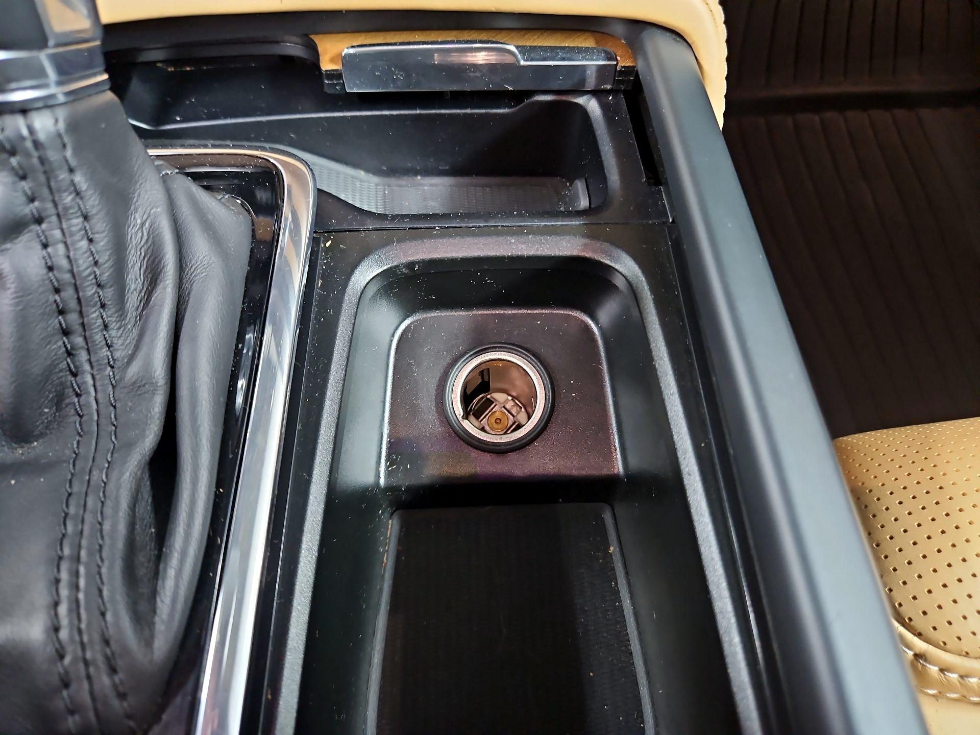 Thumbnail: 2019 Volvo XC90 - 18