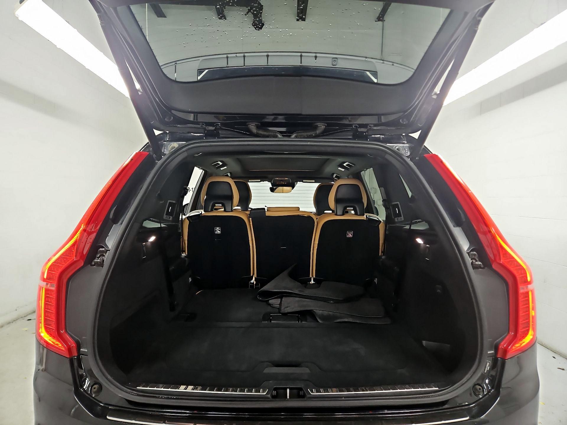 Thumbnail: 2019 Volvo XC90 - 20