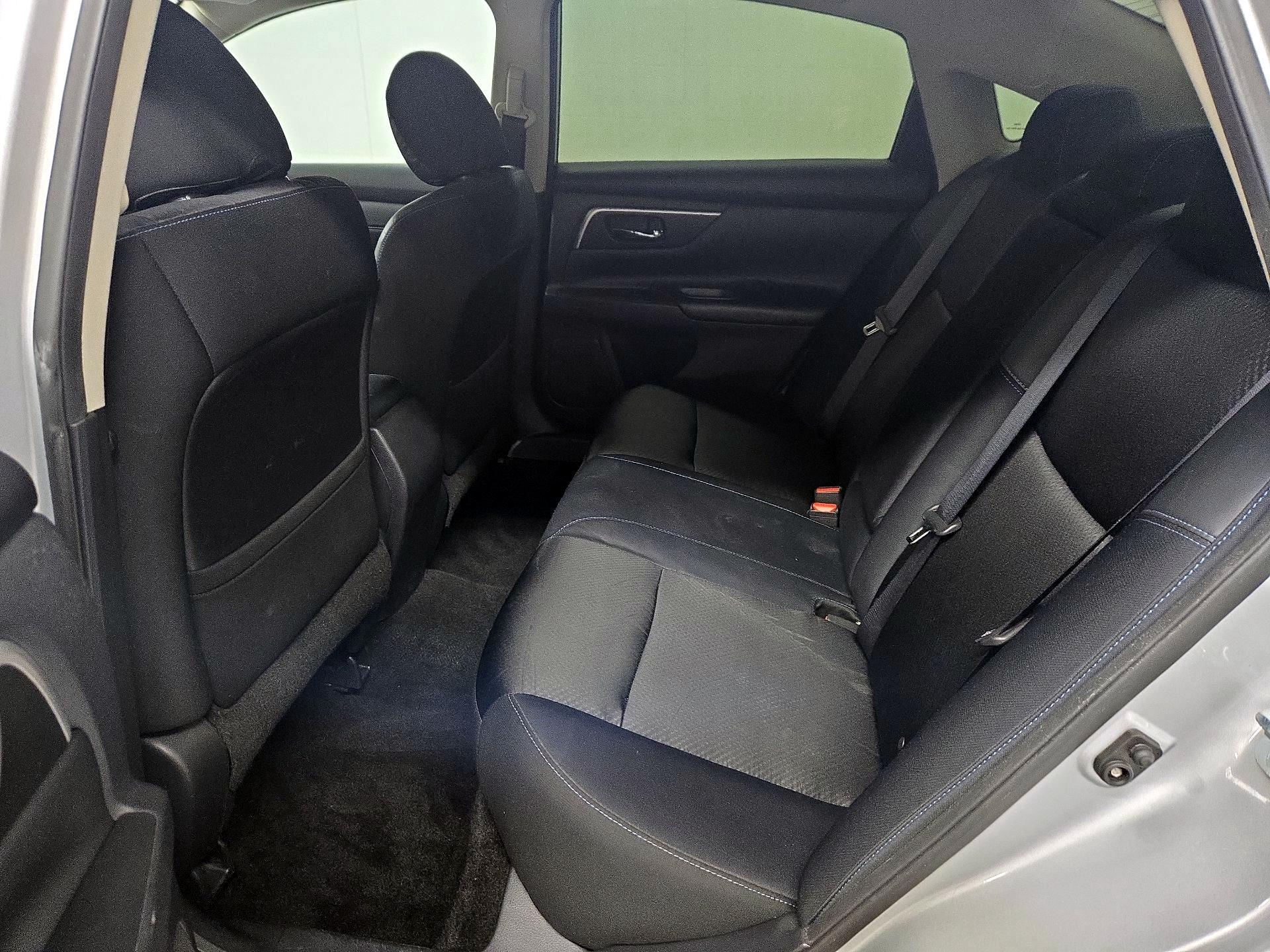 Thumbnail: 2017 Nissan Altima - 19