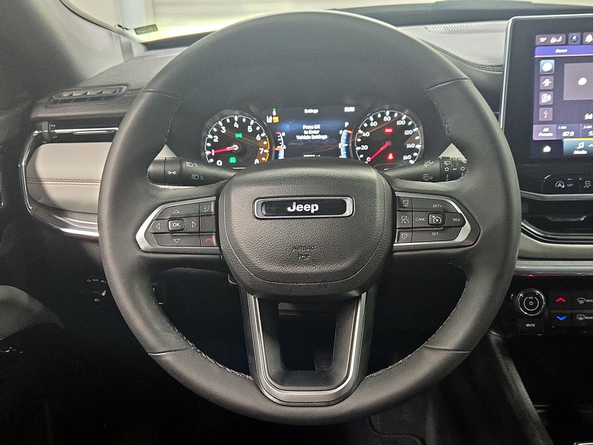 Thumbnail: 2023 Jeep Compass - 10