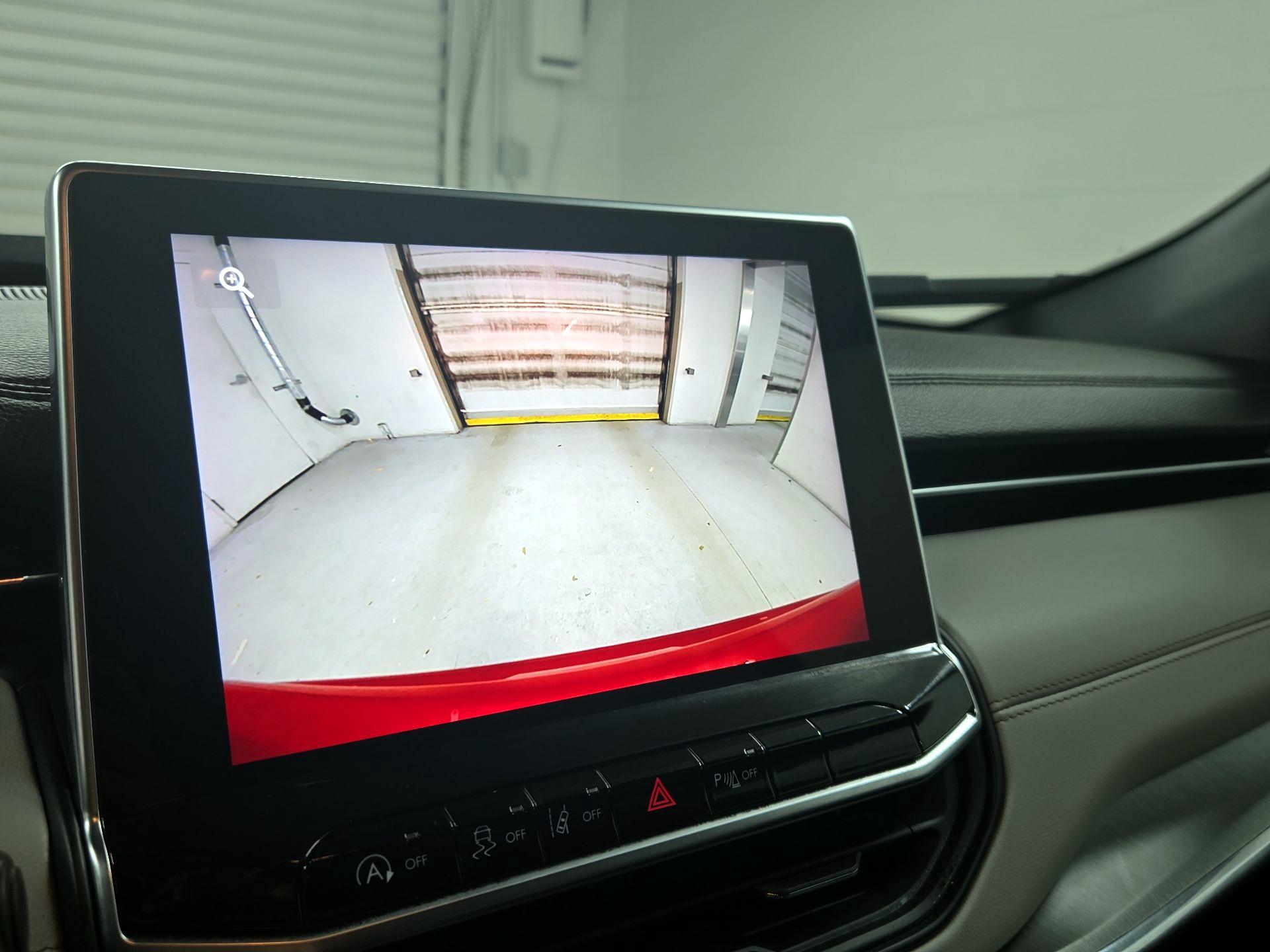 Thumbnail: 2023 Jeep Compass - 14