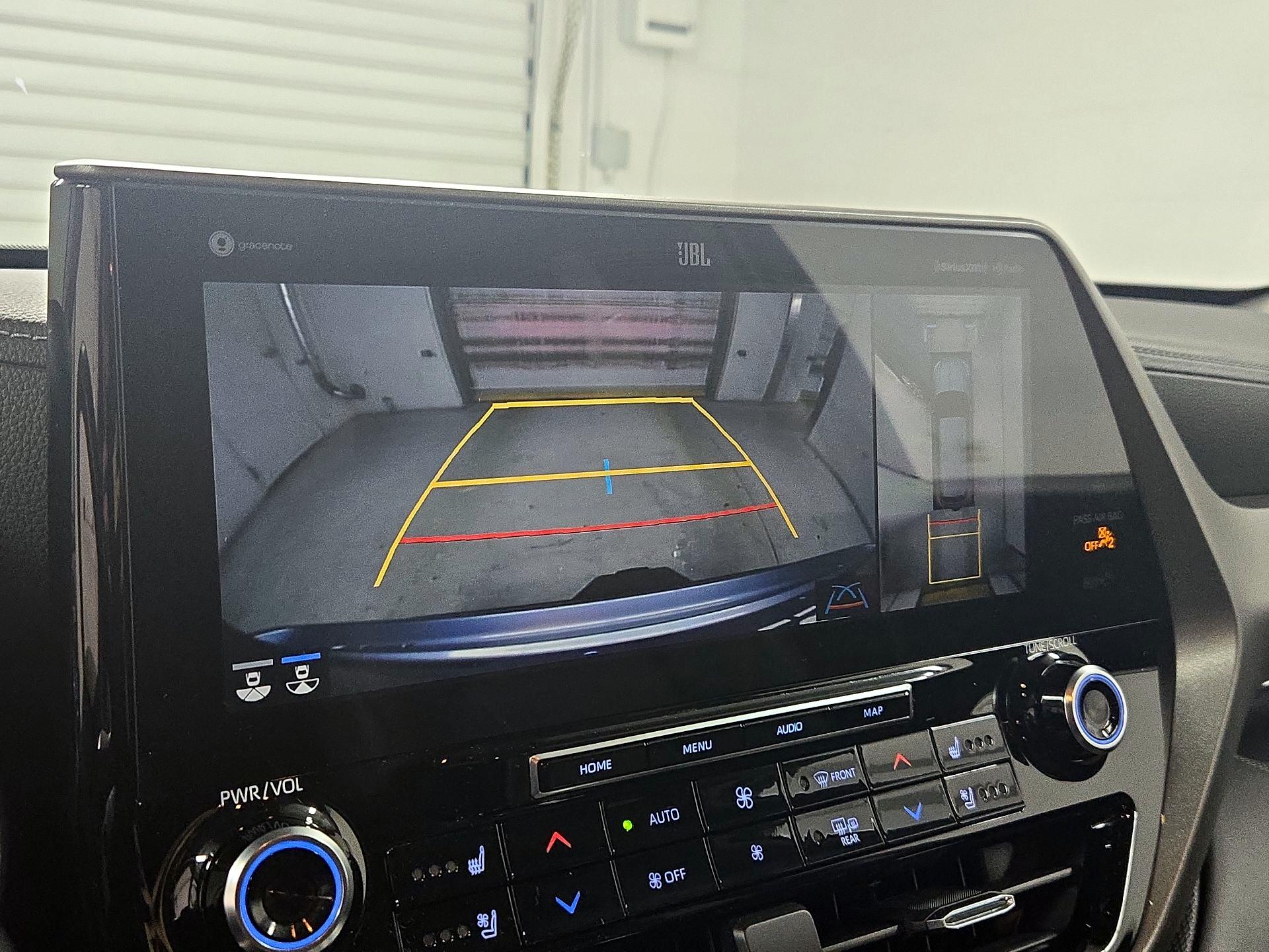 Thumbnail: 2020 Toyota Highlander - 15