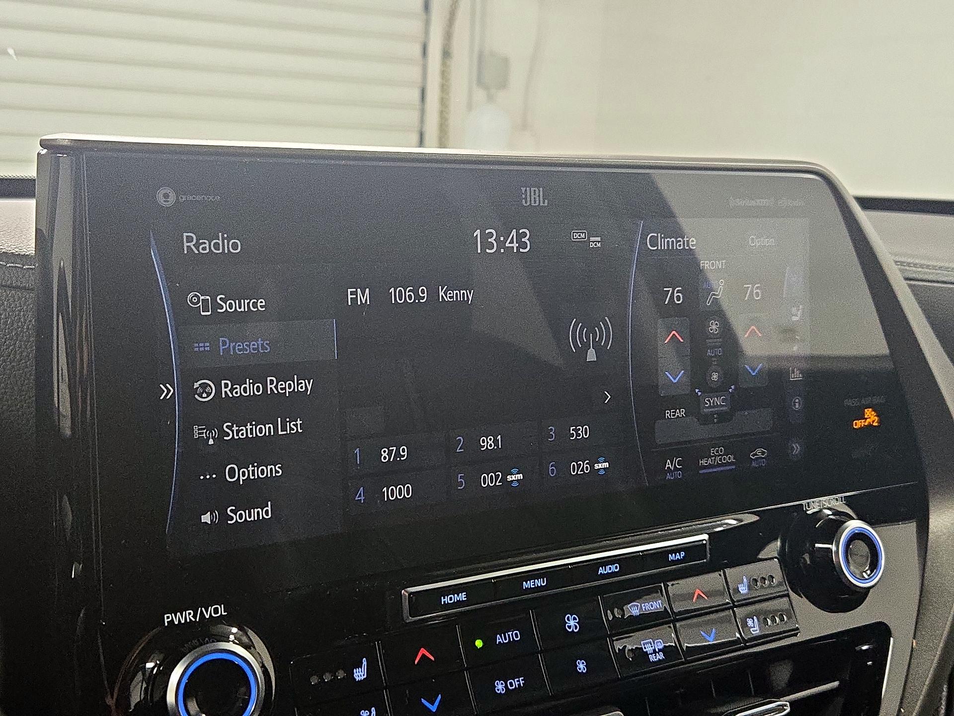 Thumbnail: 2020 Toyota Highlander - 16