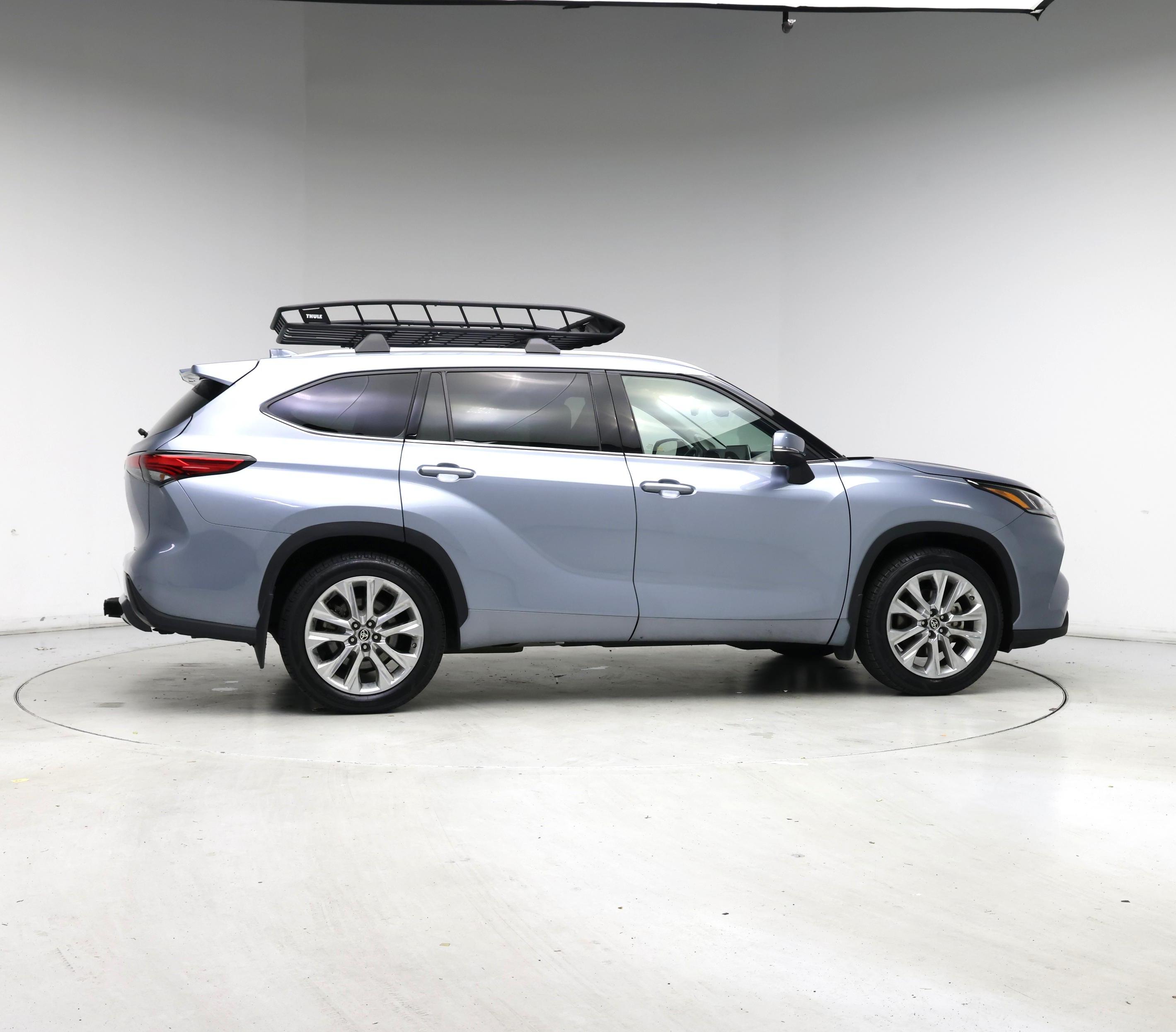 Thumbnail: 2020 Toyota Highlander - 7