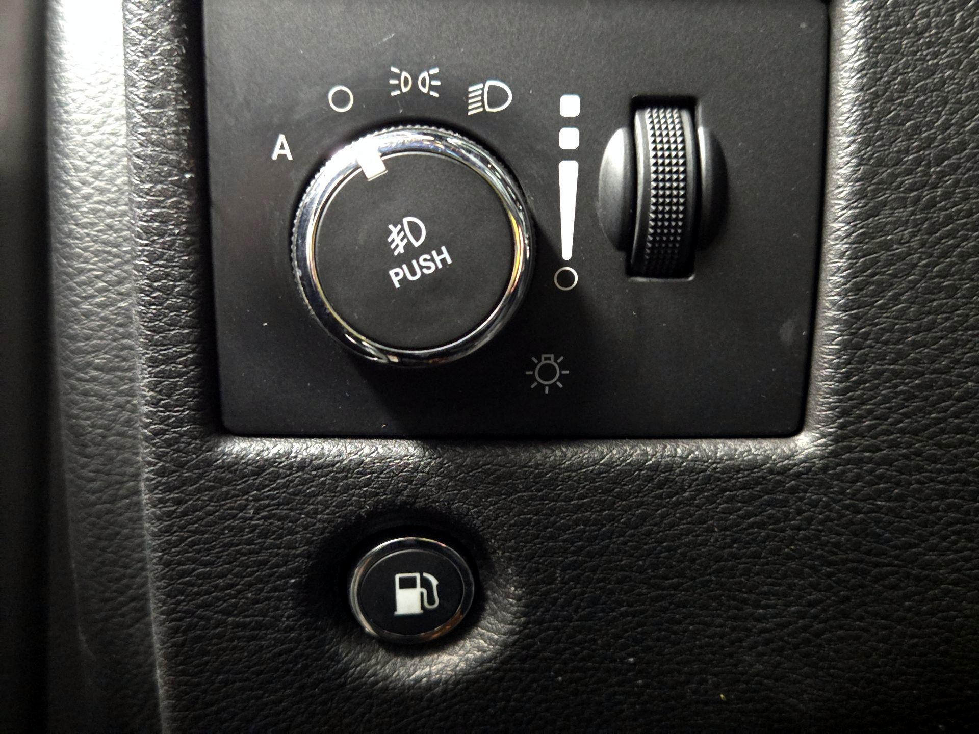 Thumbnail: 2018 Jeep Grand Cherokee - 13