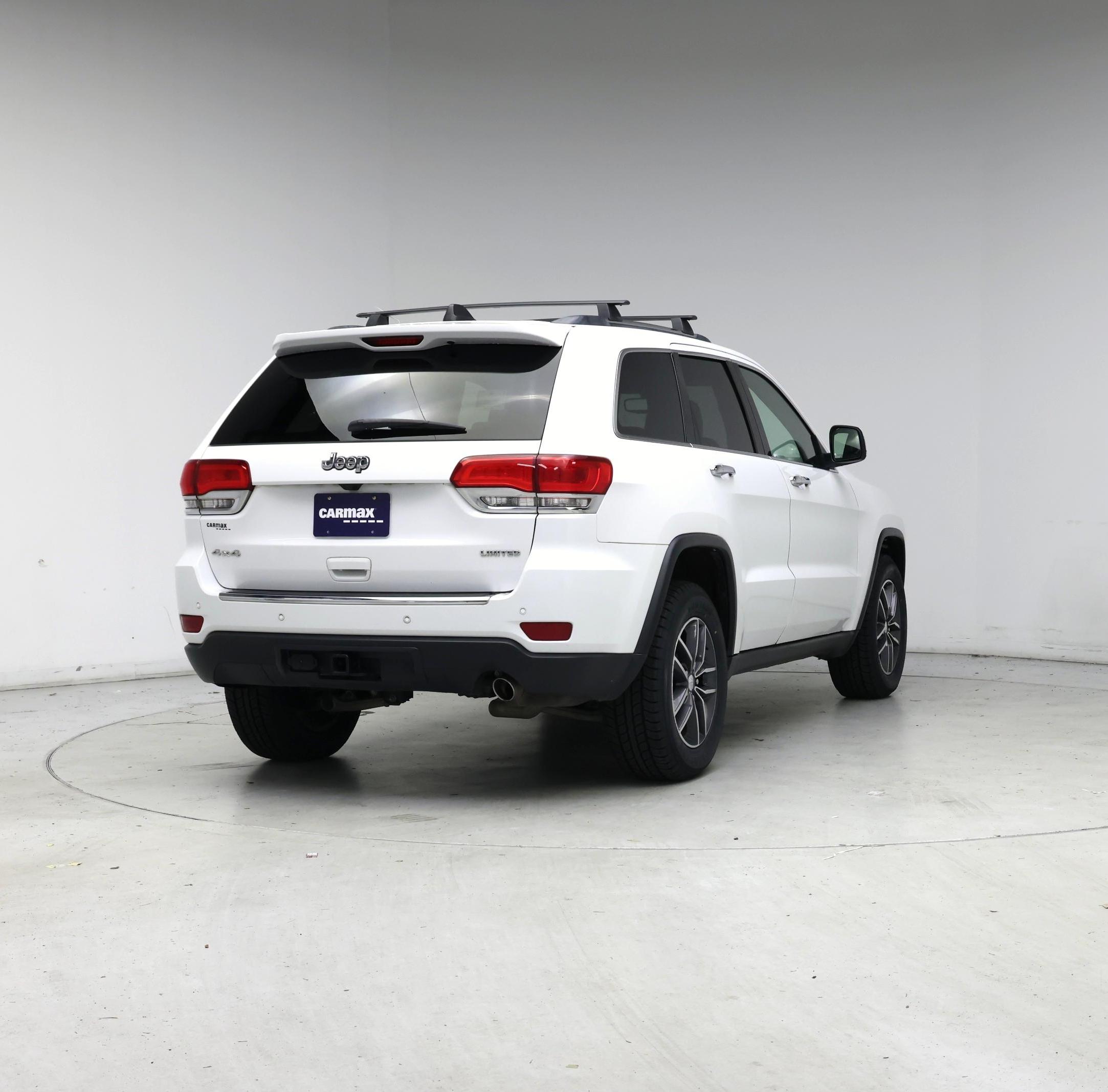 Thumbnail: 2018 Jeep Grand Cherokee - 8