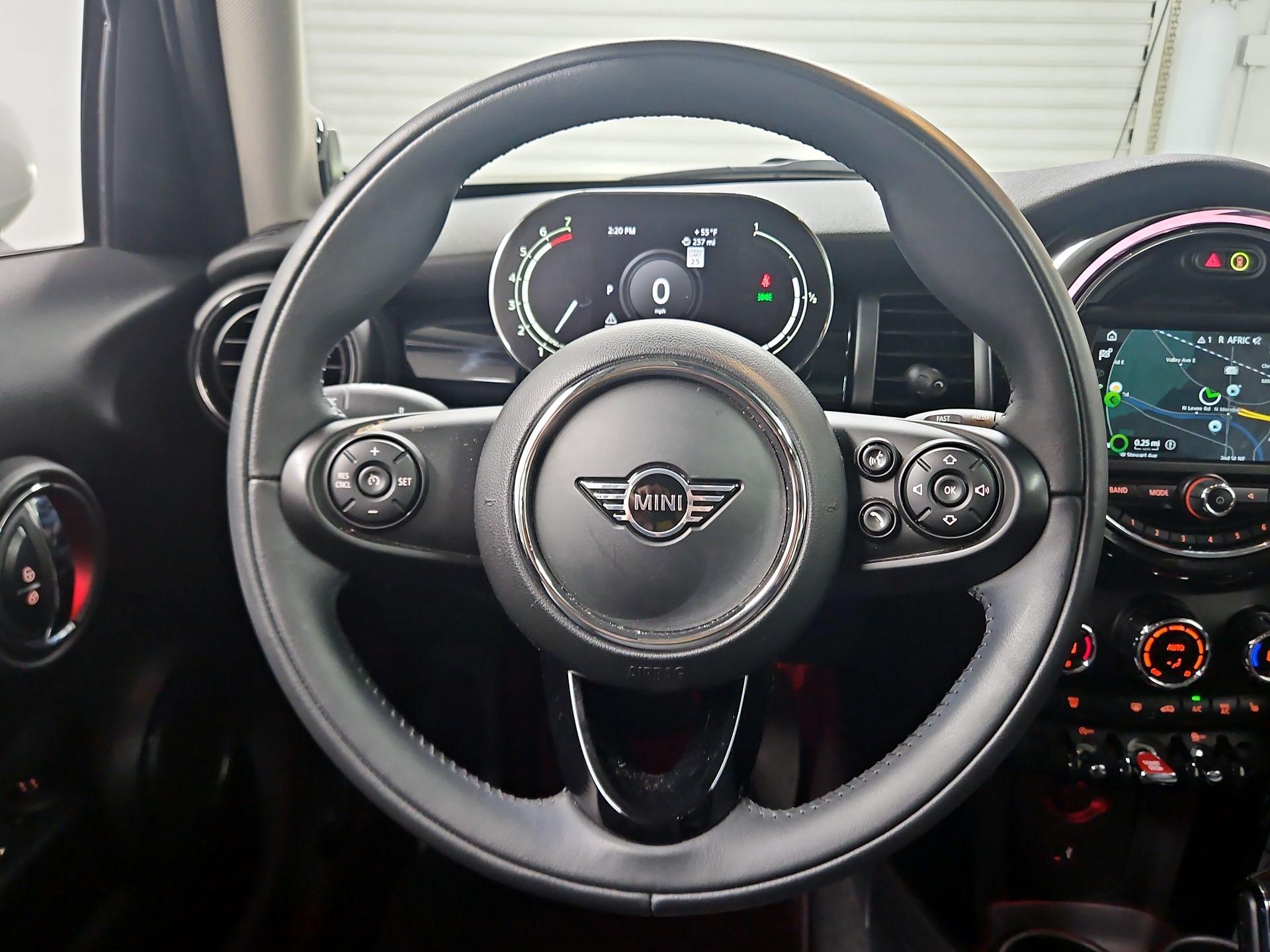 Thumbnail: 2021 MINI Cooper Hardtop - 10