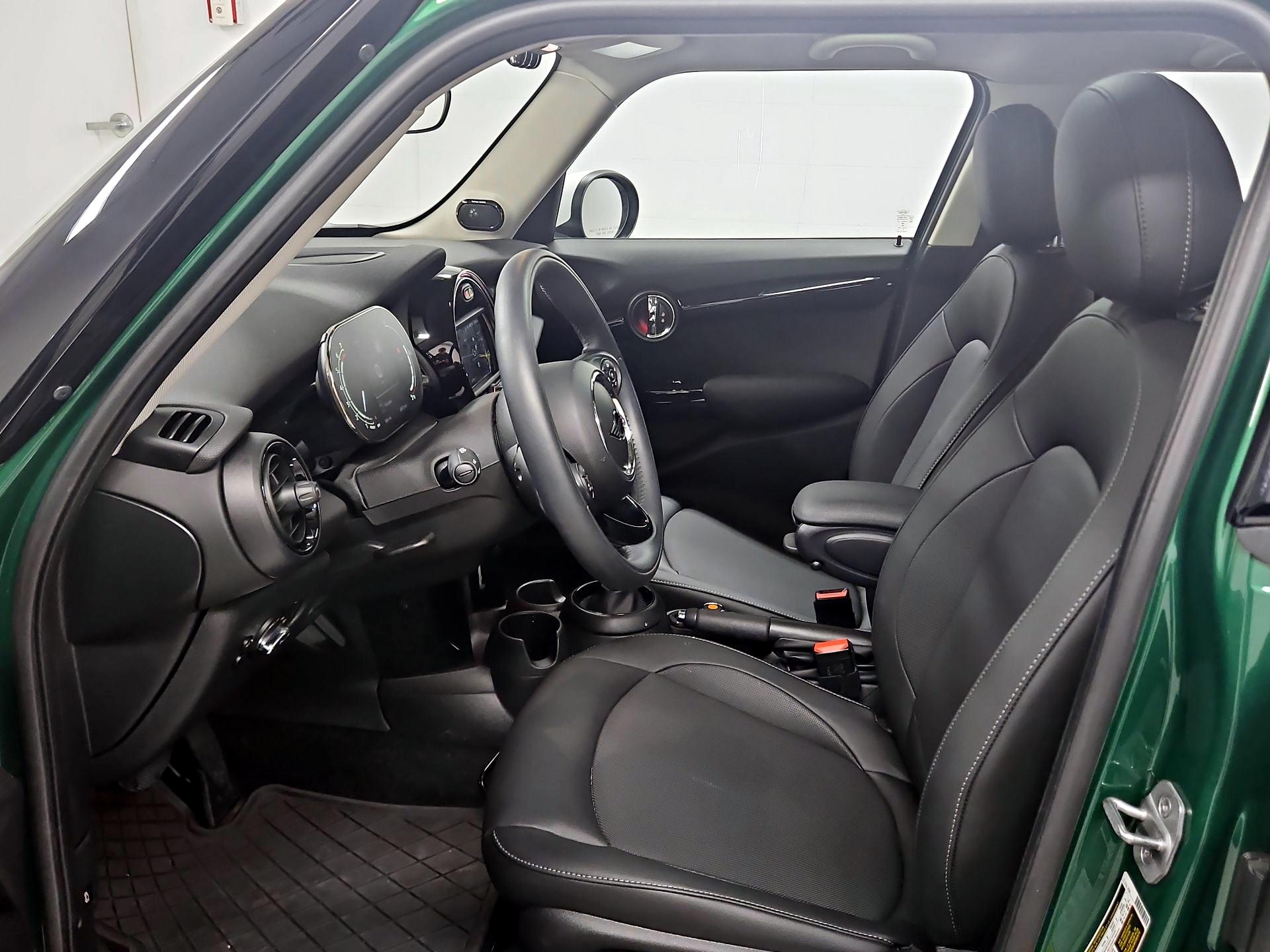 Thumbnail: 2021 MINI Cooper Hardtop - 11