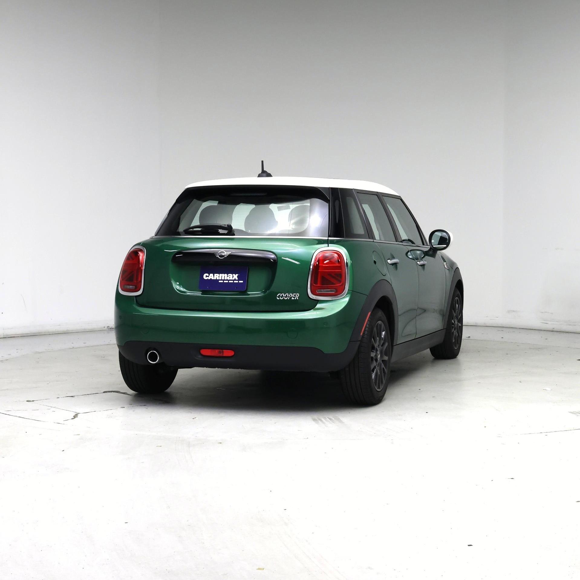 Thumbnail: 2021 MINI Cooper Hardtop - 8