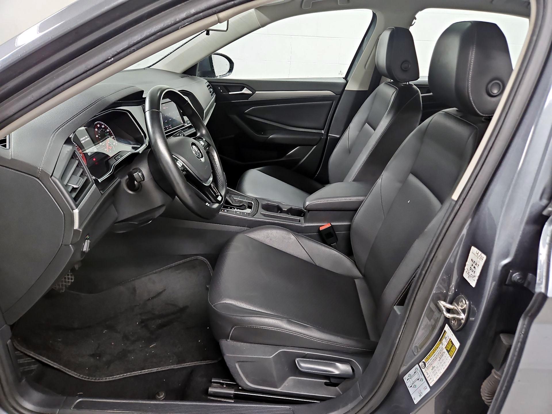 Thumbnail: 2019 Volkswagen Jetta - 11