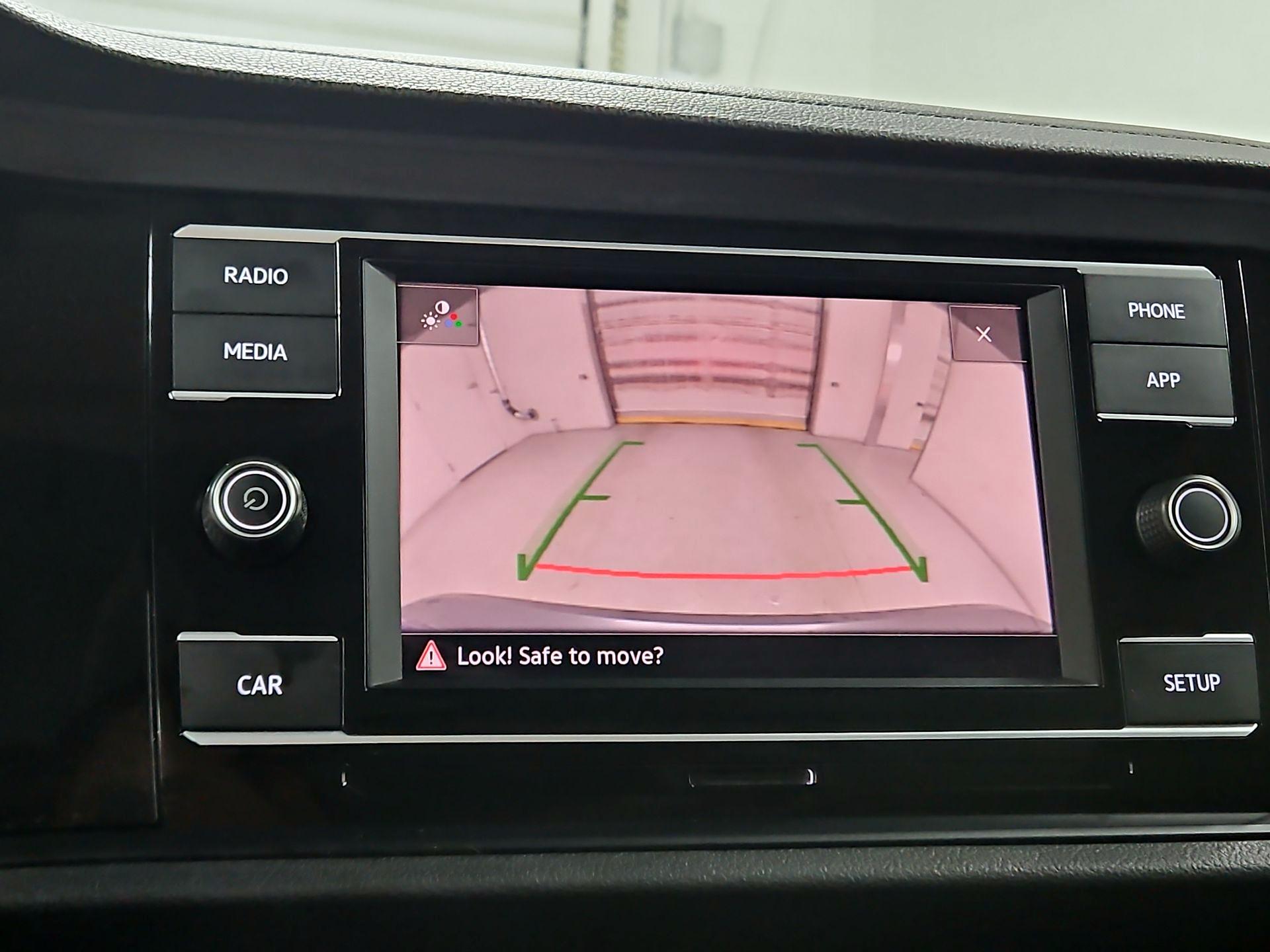 Thumbnail: 2019 Volkswagen Jetta - 14