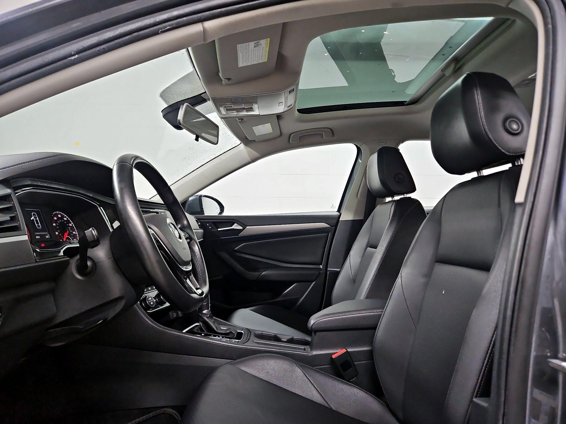 Thumbnail: 2019 Volkswagen Jetta - 19