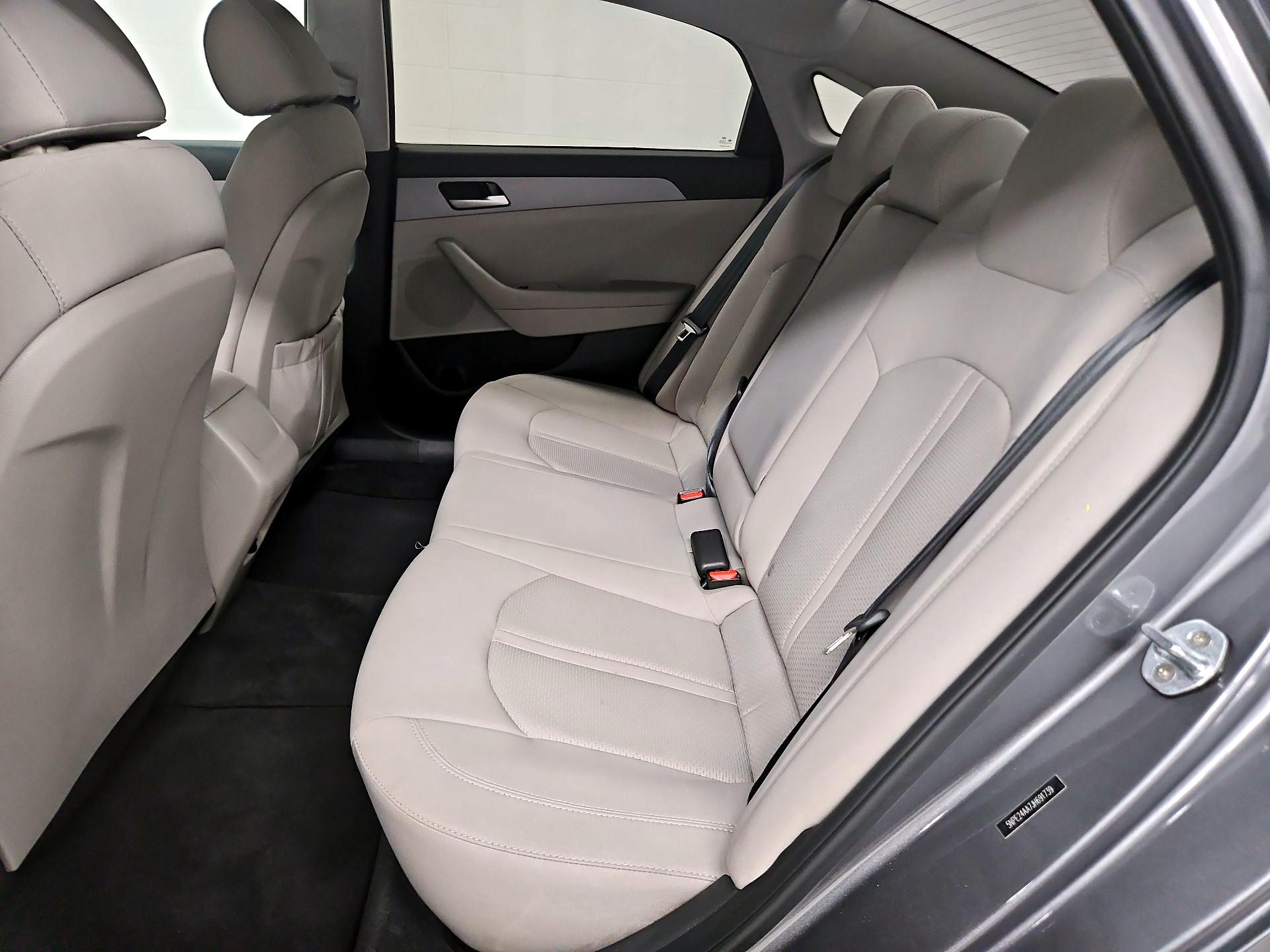 Thumbnail: 2018 Hyundai Sonata - 19