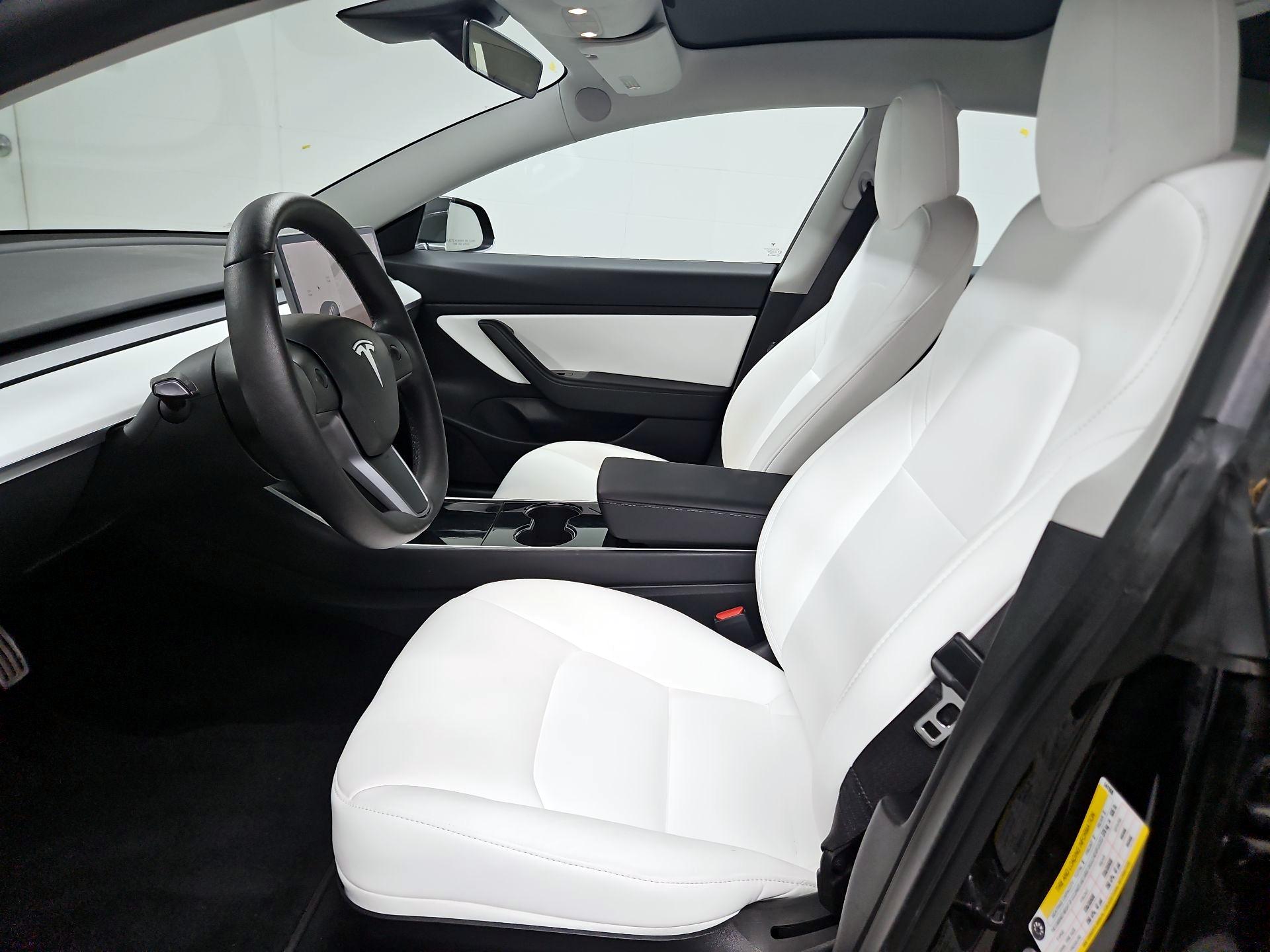 Thumbnail: 2020 Tesla Model 3 - 11