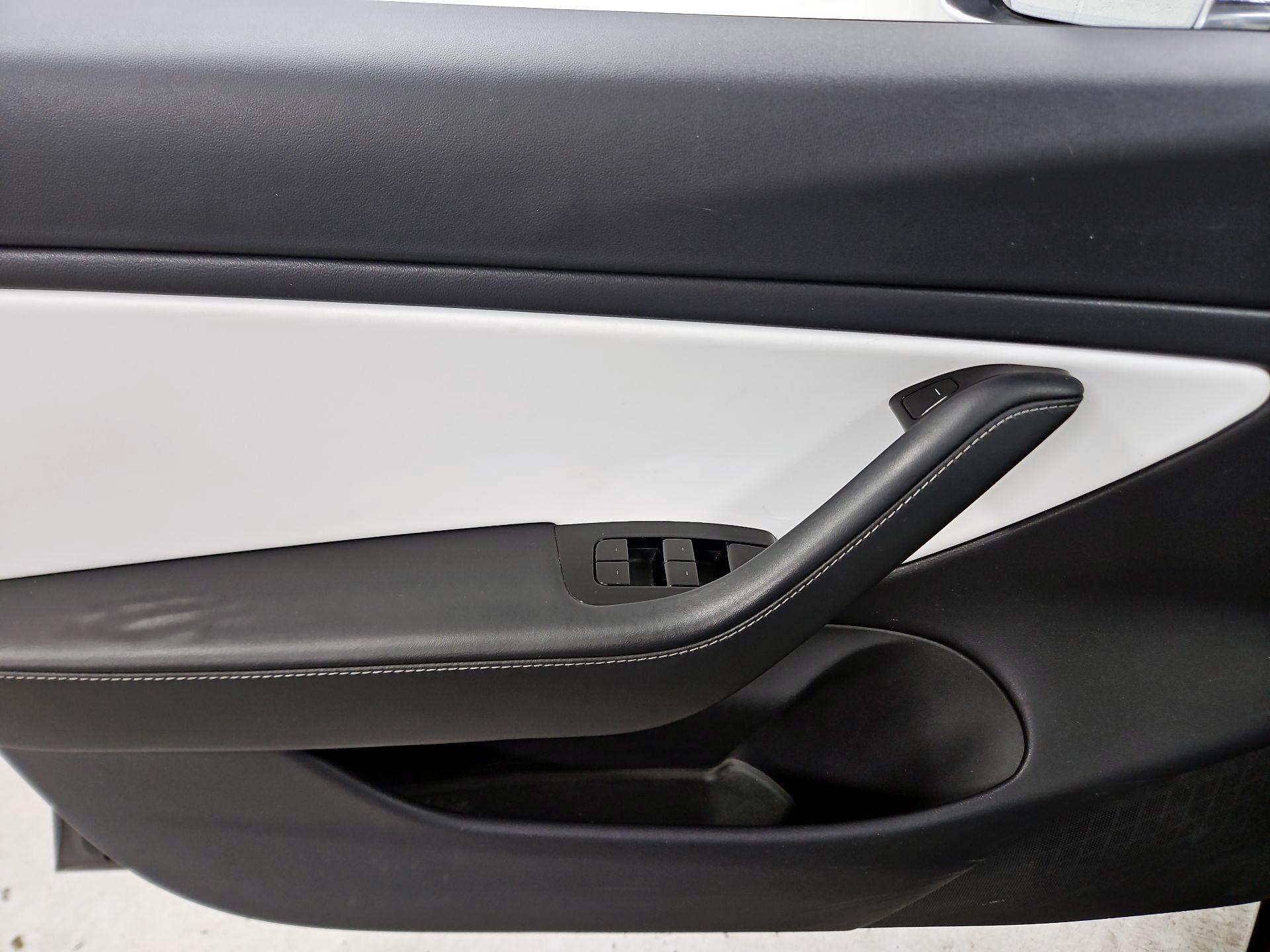 Thumbnail: 2020 Tesla Model 3 - 12