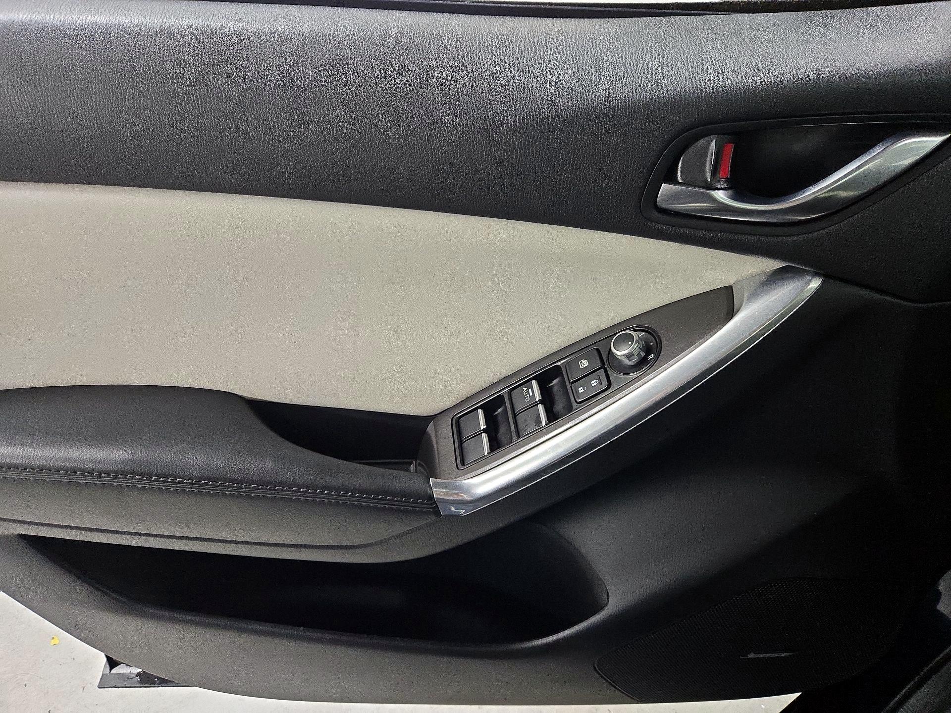 Thumbnail: 2016 Mazda CX-5 - 12