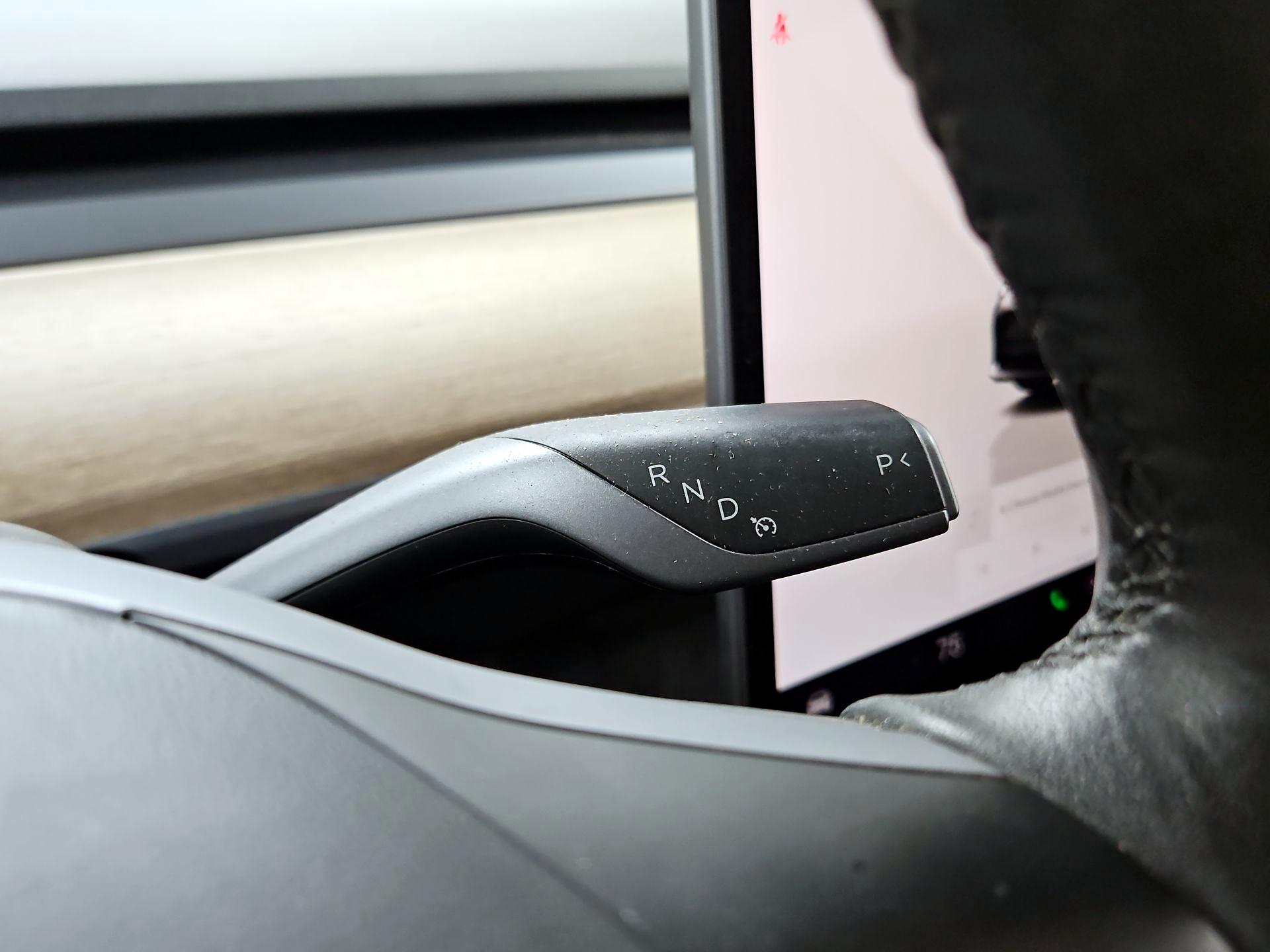 Thumbnail: 2022 Tesla Model 3 - 17