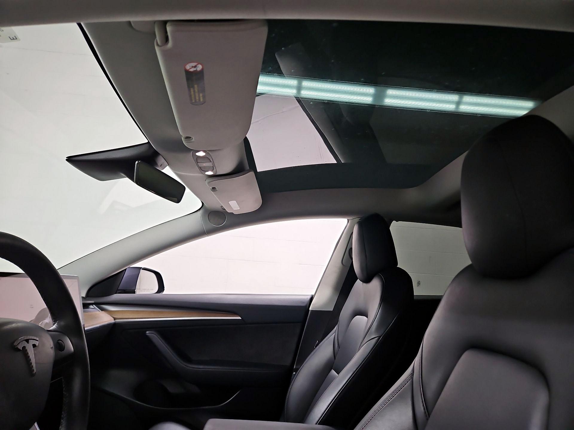 Thumbnail: 2022 Tesla Model 3 - 18