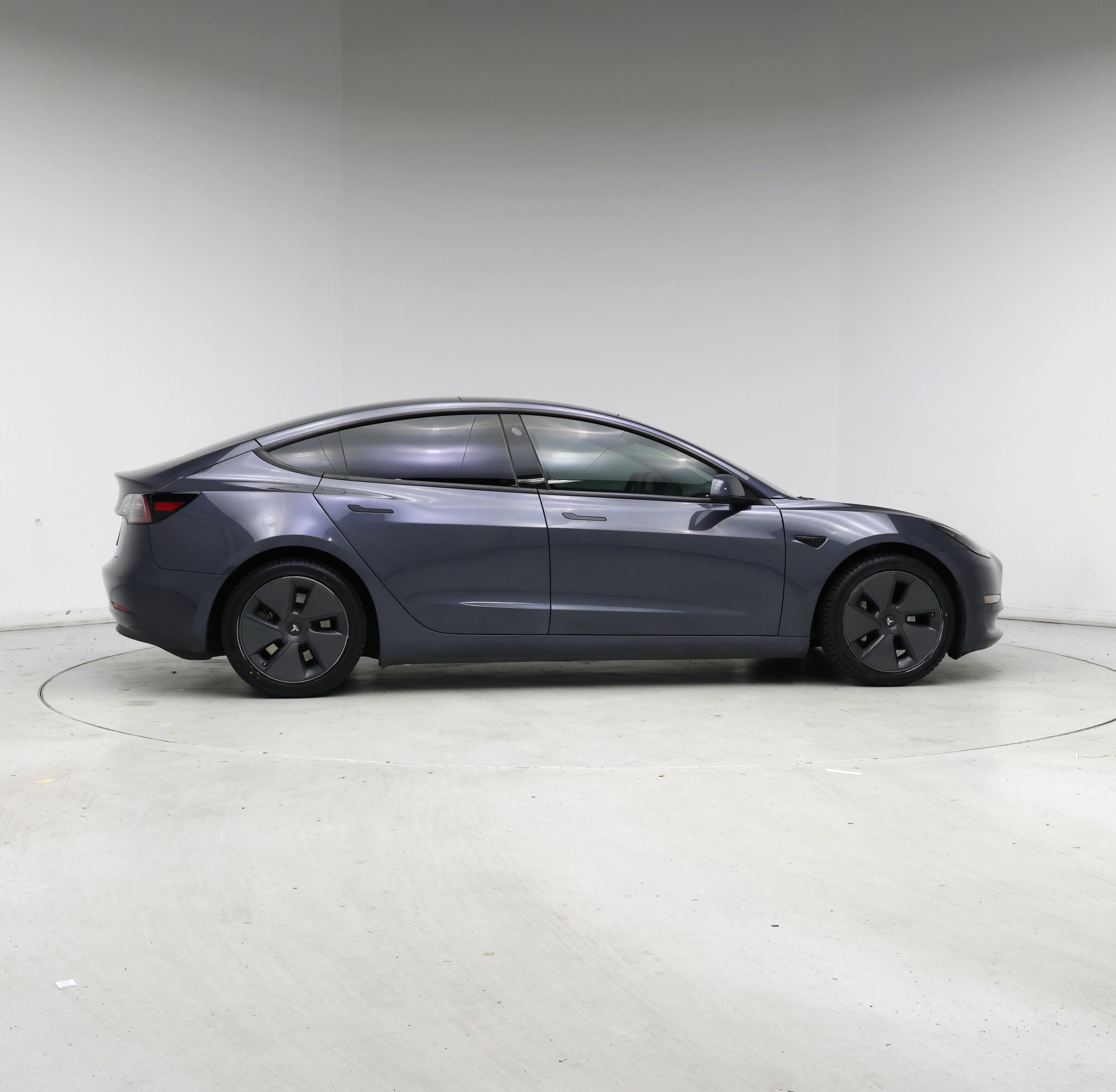 Thumbnail: 2022 Tesla Model 3 - 7