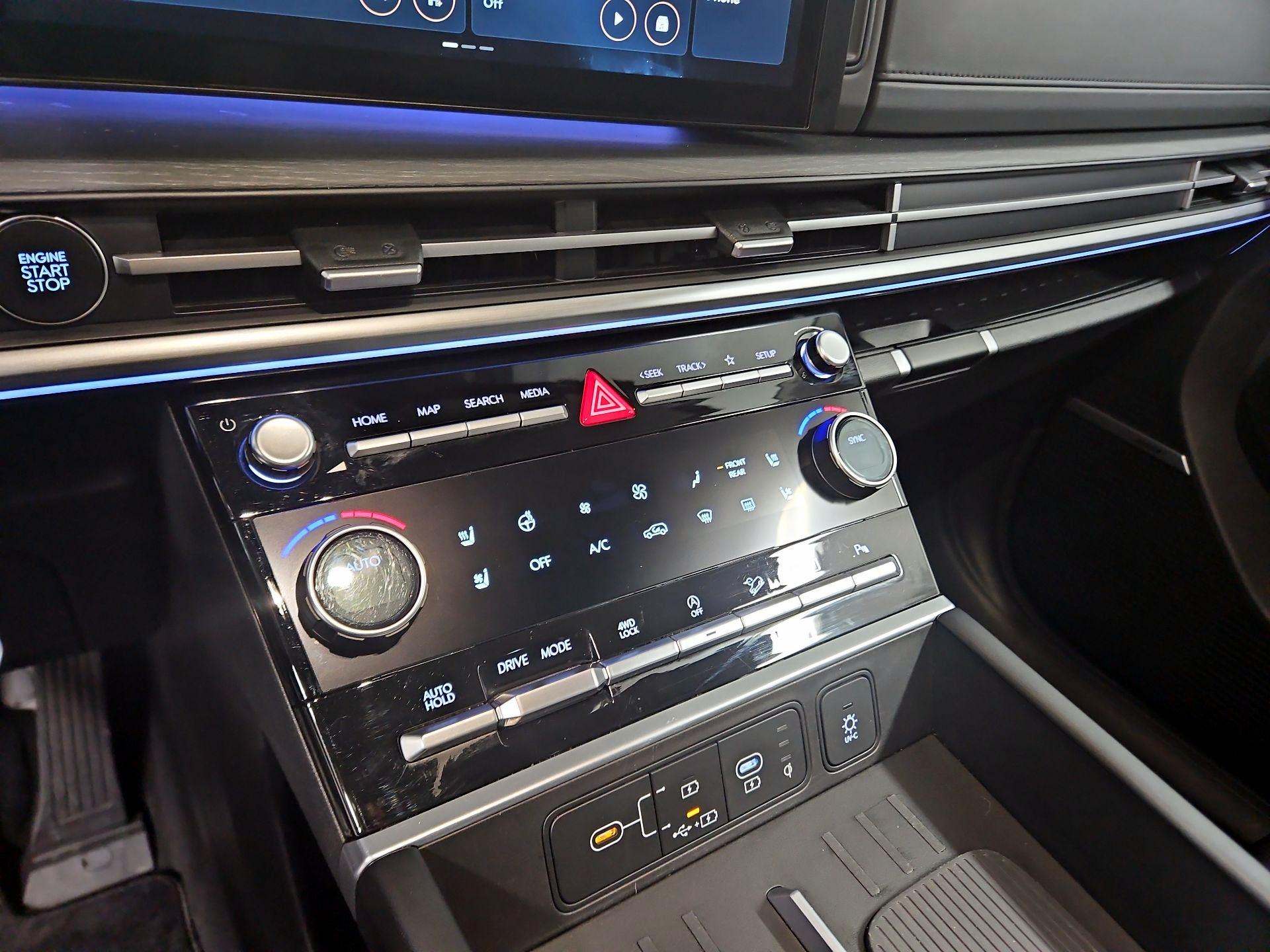 Thumbnail: 2024 Hyundai Santa Fe - 17