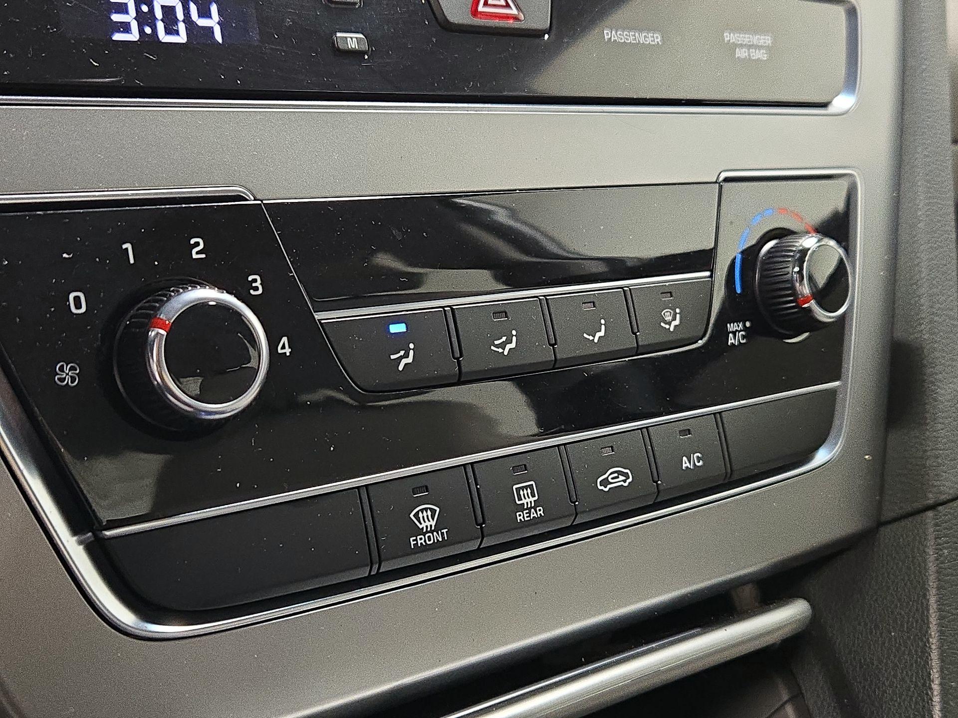 Thumbnail: 2017 Hyundai Sonata - 15