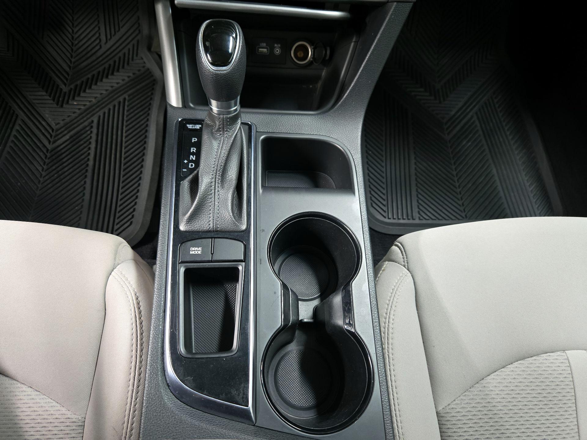 Thumbnail: 2017 Hyundai Sonata - 16